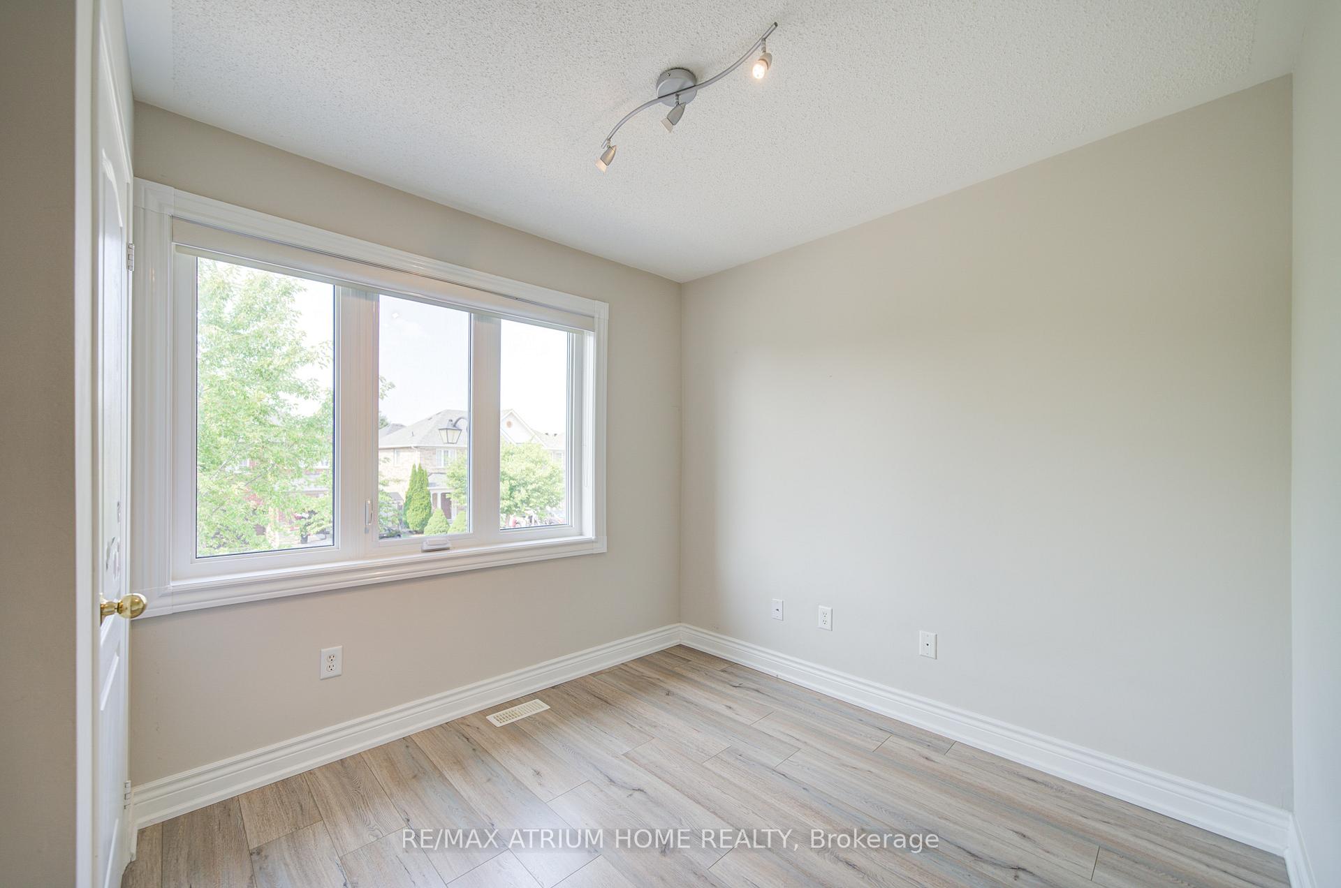 Photo 24 of 89 Edward Jeffreys Avenue S, Markham, Wismer — HOMEH