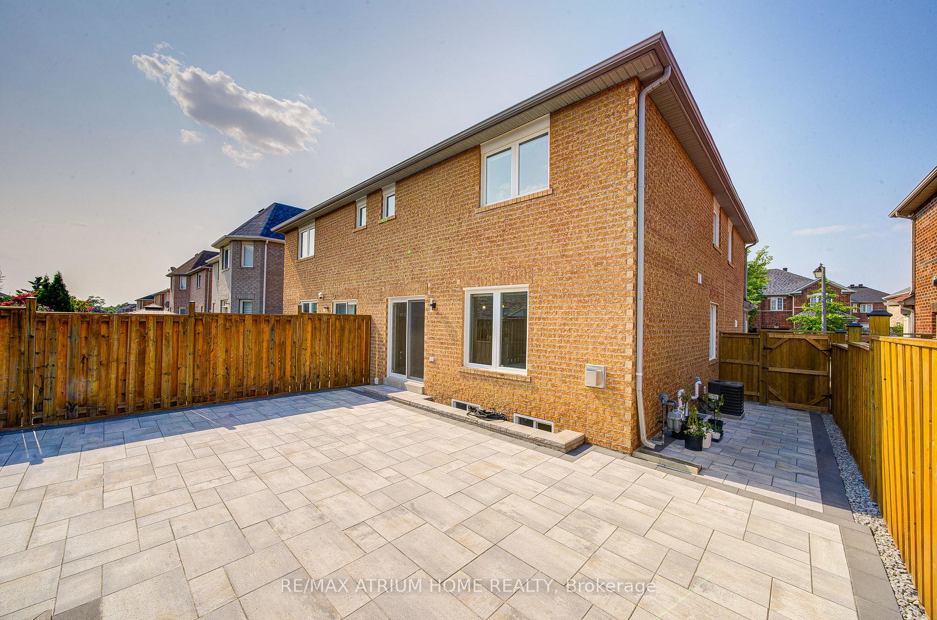 Photo 50 of 89 Edward Jeffreys Avenue S, Markham, Wismer — HOMEH