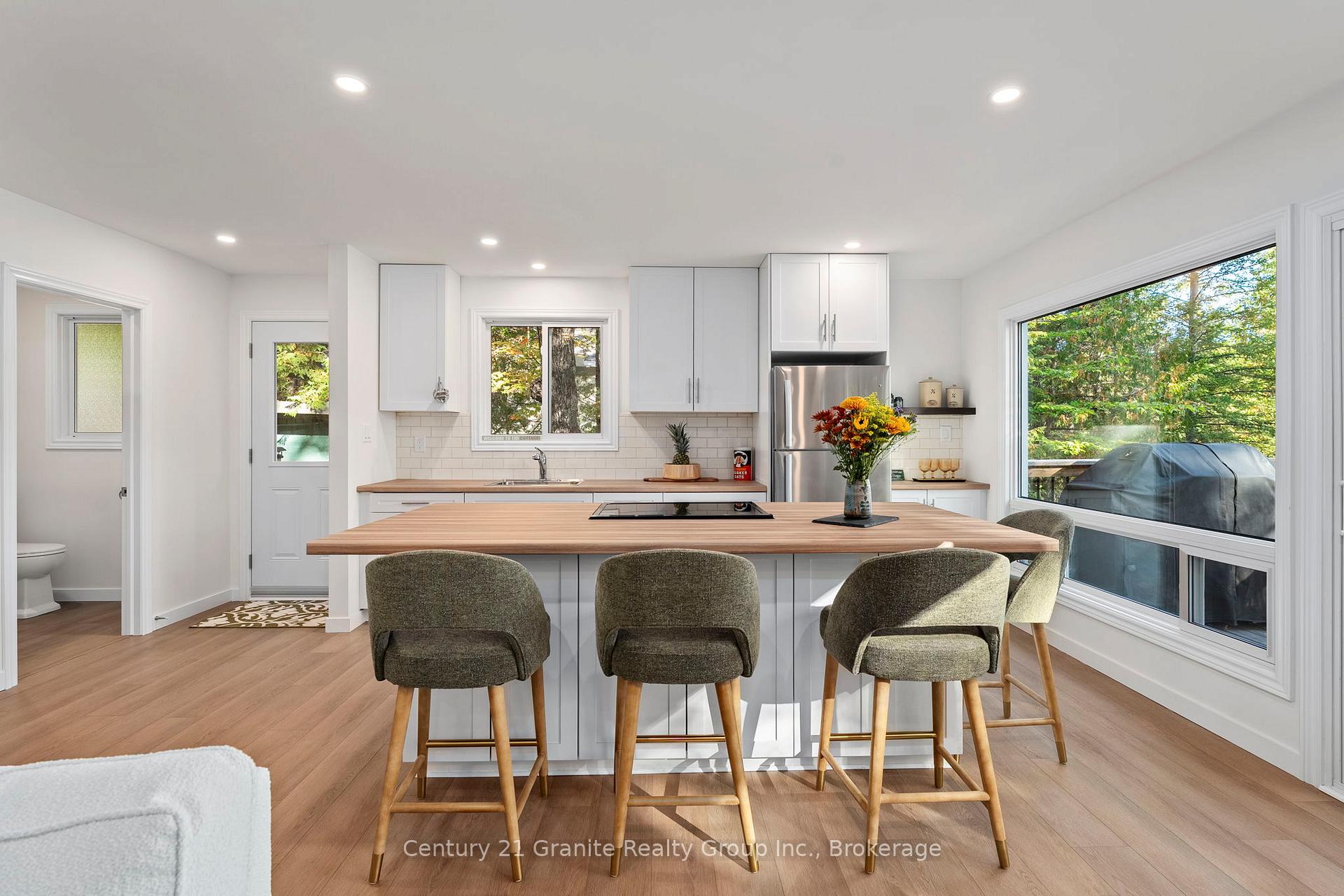 Photo 5 of 2329 Blairhampton Road, Minden Hills, Minden — HOMEH
