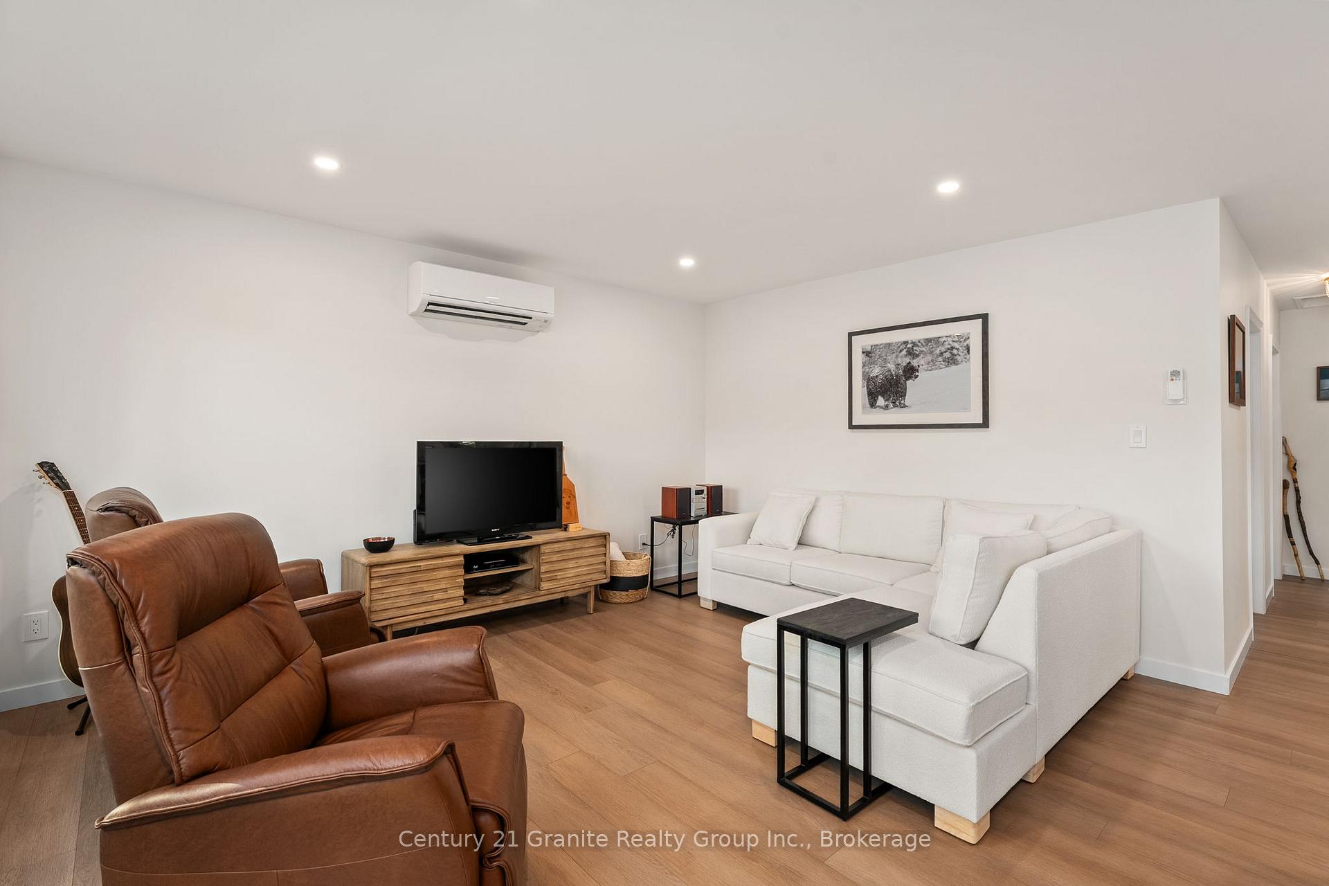 Photo 10 of 2329 Blairhampton Road, Minden Hills, Minden — HOMEH