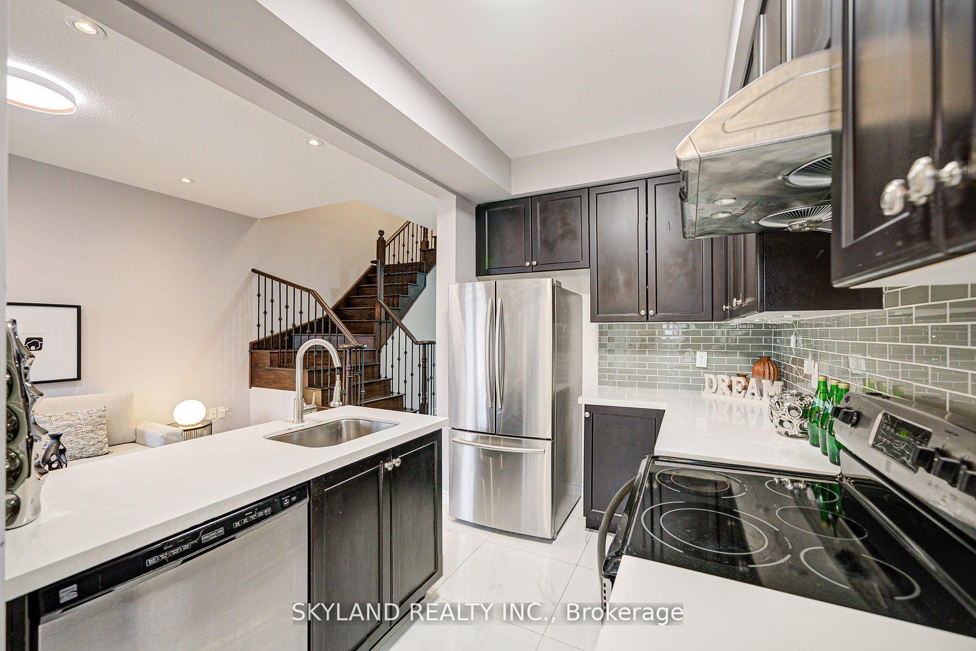 Photo 11 of 932 Castlemore Avenue, Markham, Wismer — HOMEH
