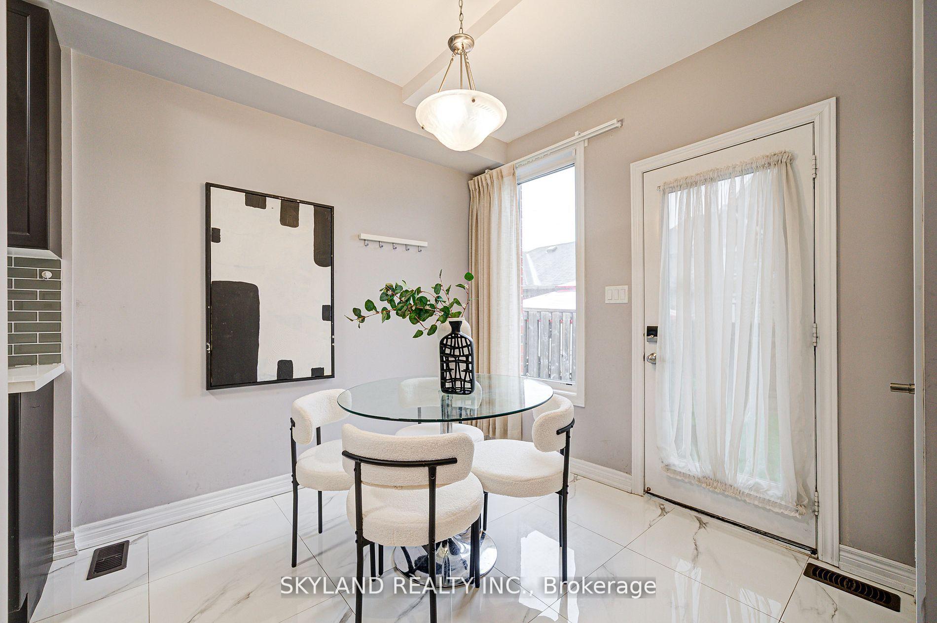 Photo 12 of 932 Castlemore Avenue, Markham, Wismer — HOMEH