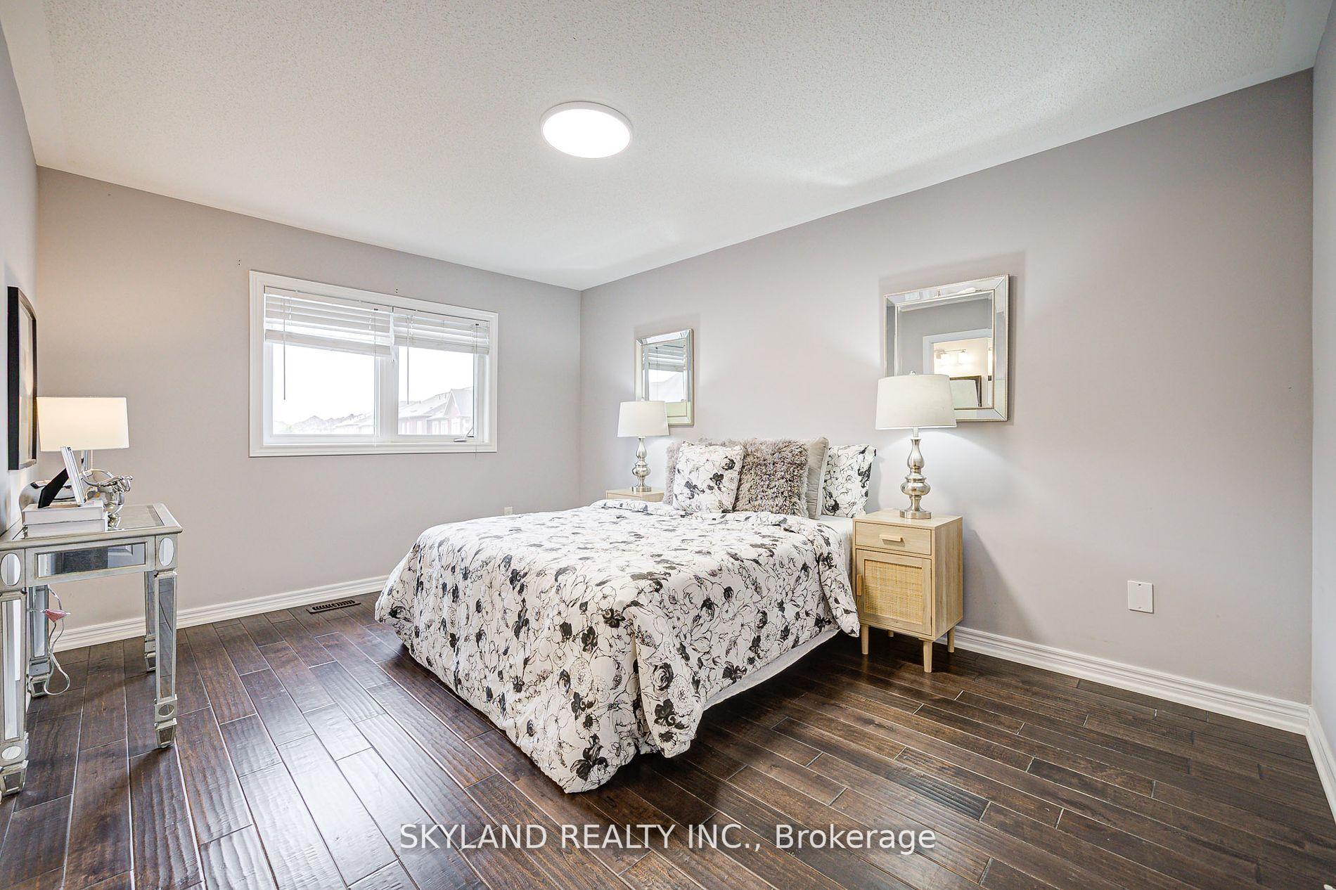 Photo 16 of 932 Castlemore Avenue, Markham, Wismer — HOMEH