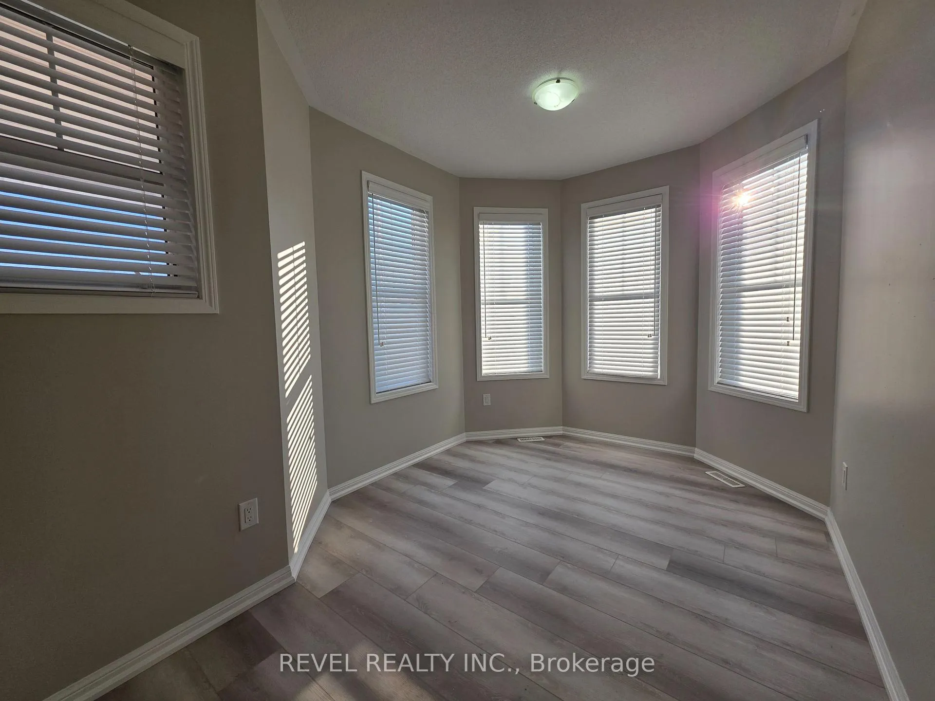 Photo 4 of 1127 Savoline Boulevard, Milton, Harrison — HOMEH