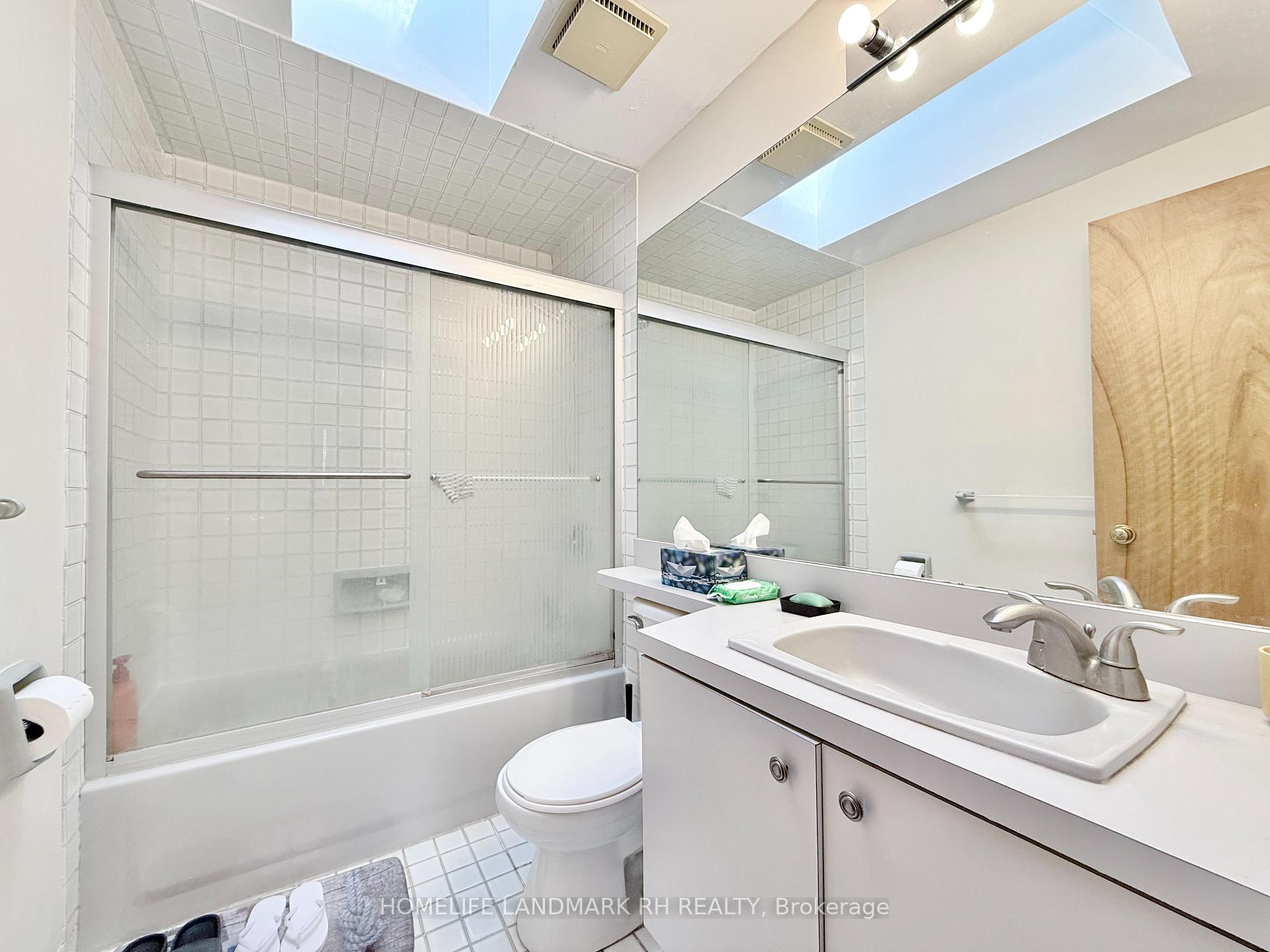 Photo 17 of Unit Unit 1, 27 East Drive, Markham, Unionville — HOMEH