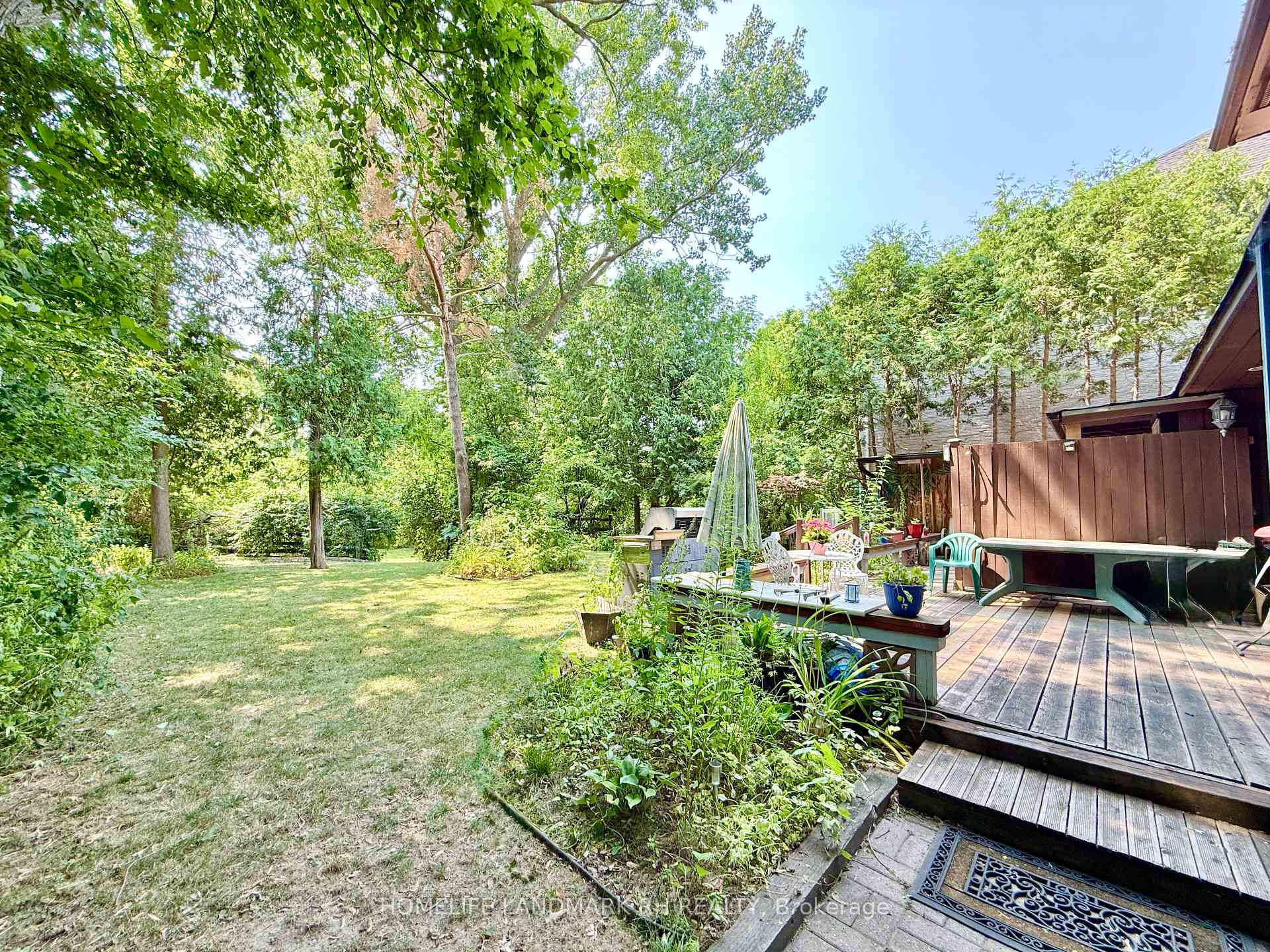 Photo 23 of Unit Unit 1, 27 East Drive, Markham, Unionville — HOMEH