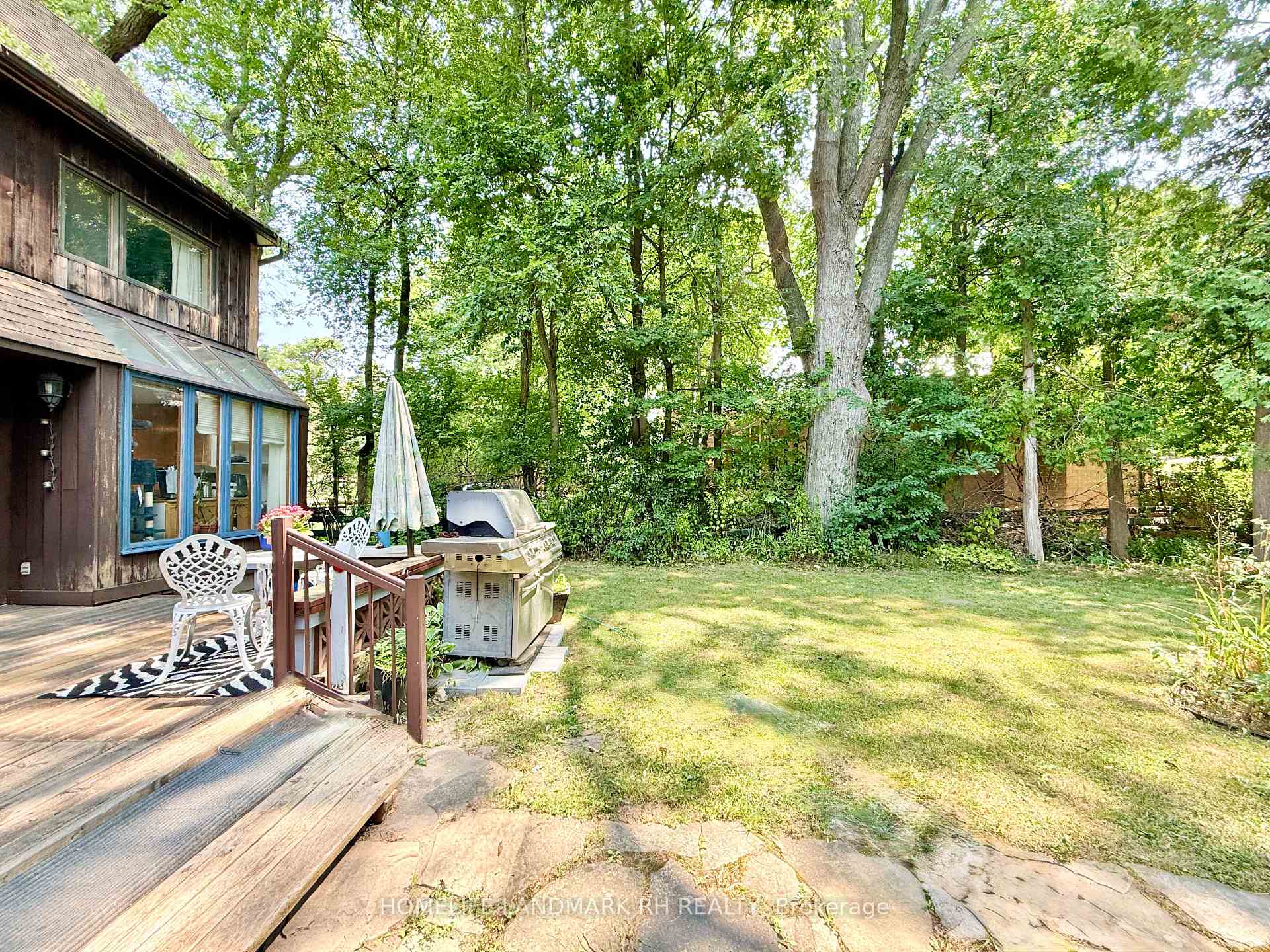 Photo 24 of Unit Unit 1, 27 East Drive, Markham, Unionville — HOMEH