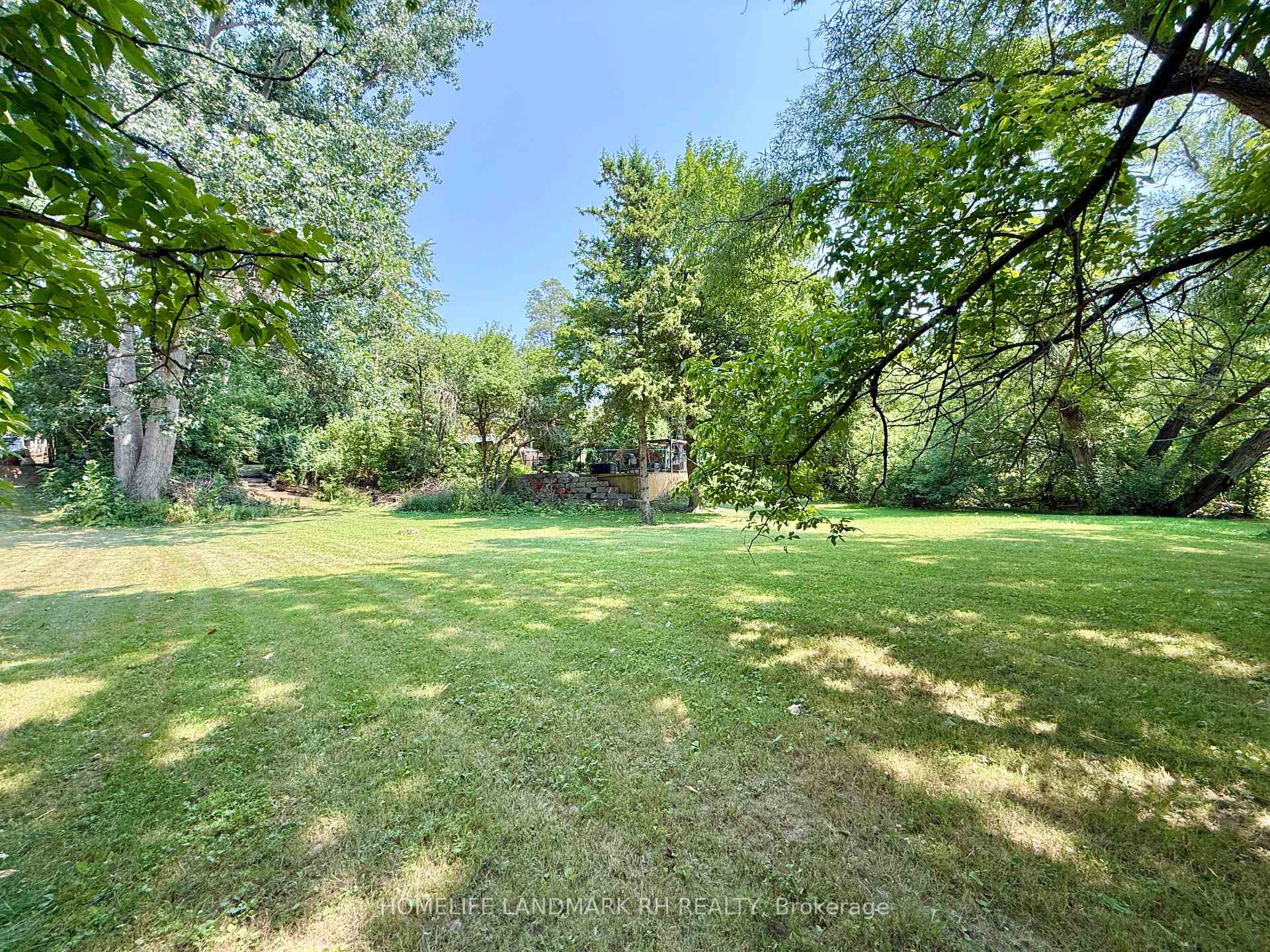 Photo 31 of Unit Unit 1, 27 East Drive, Markham, Unionville — HOMEH