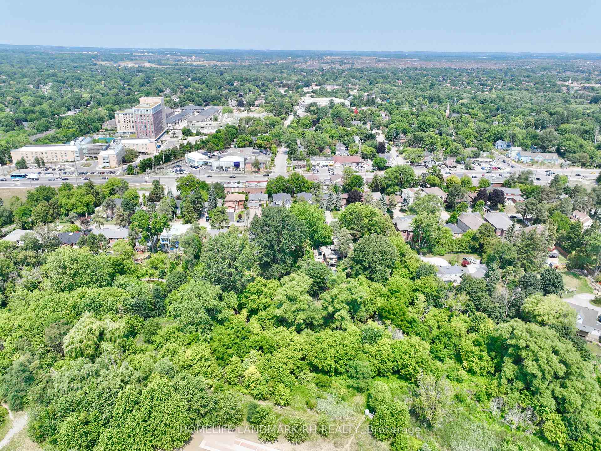 Photo 33 of Unit Unit 1, 27 East Drive, Markham, Unionville — HOMEH