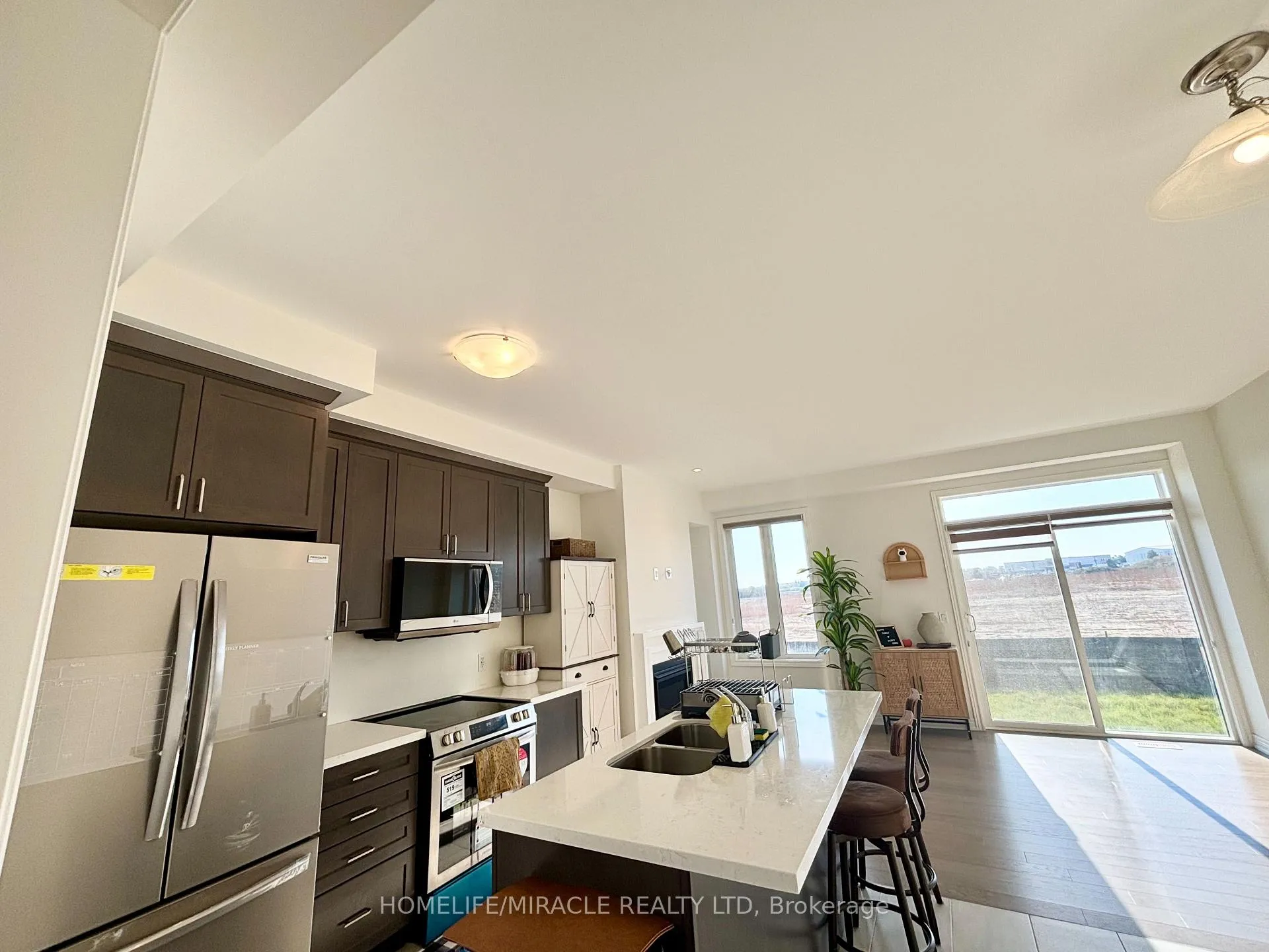 Photo 7 of 103 Picardy Drive, Hamilton, Stoney Creek Mountain — HOMEH