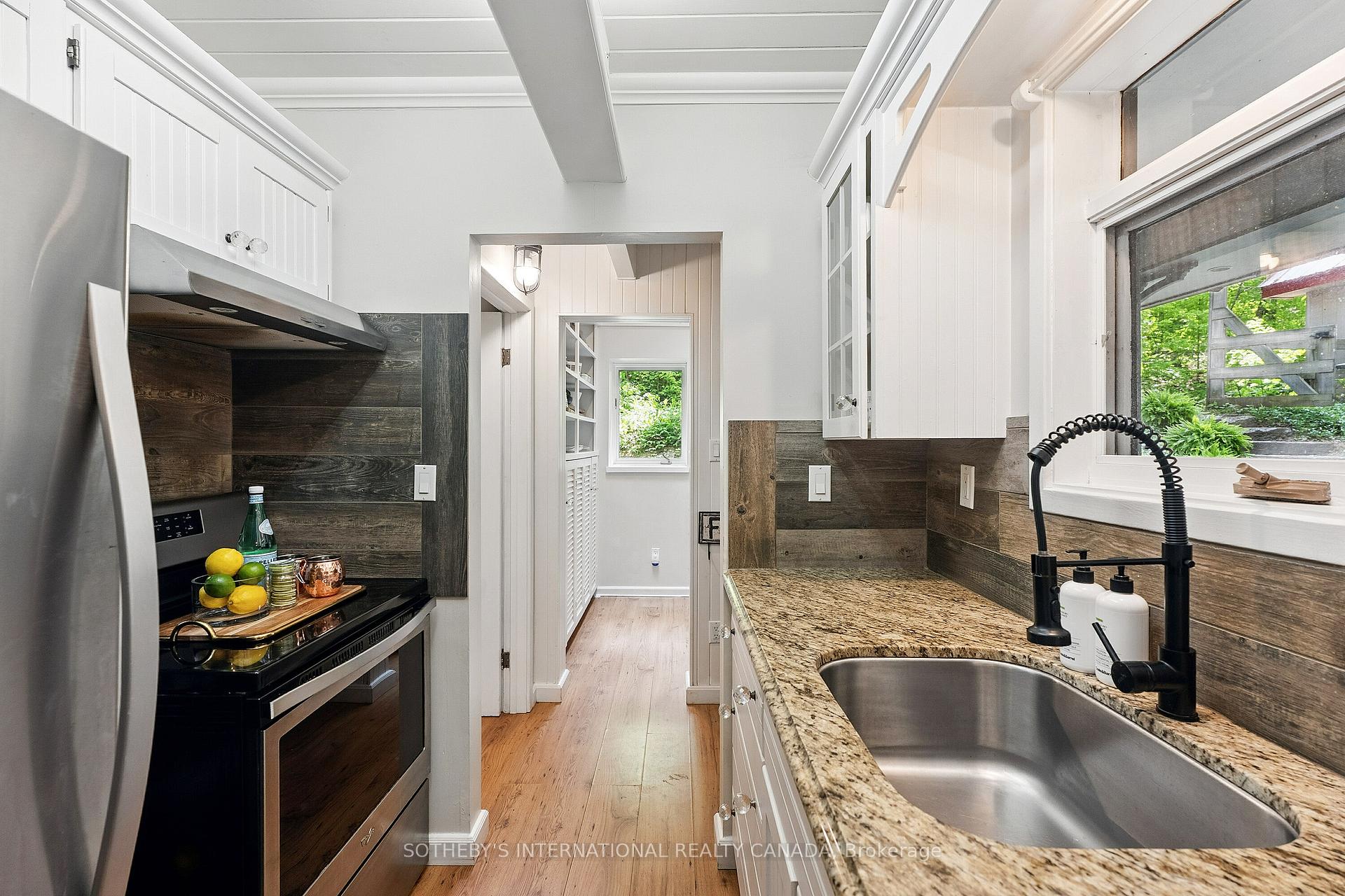 Photo 7 of 1050 Cobble Rose Lane, Minden Hills, Lutterworth — HOMEH