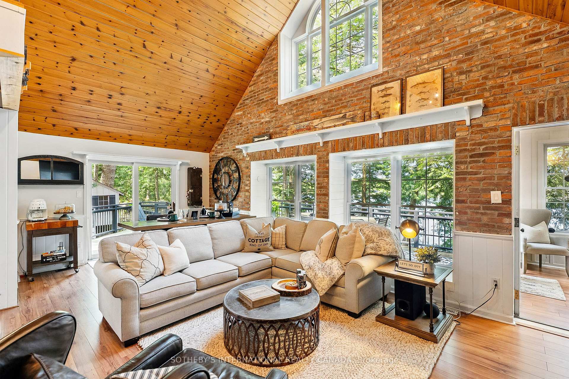 Photo 10 of 1050 Cobble Rose Lane, Minden Hills, Lutterworth — HOMEH