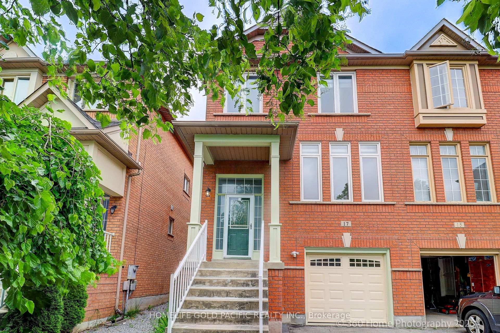 Photo 1 of 17 Mccaul Street, Markham, Berczy — HOMEH