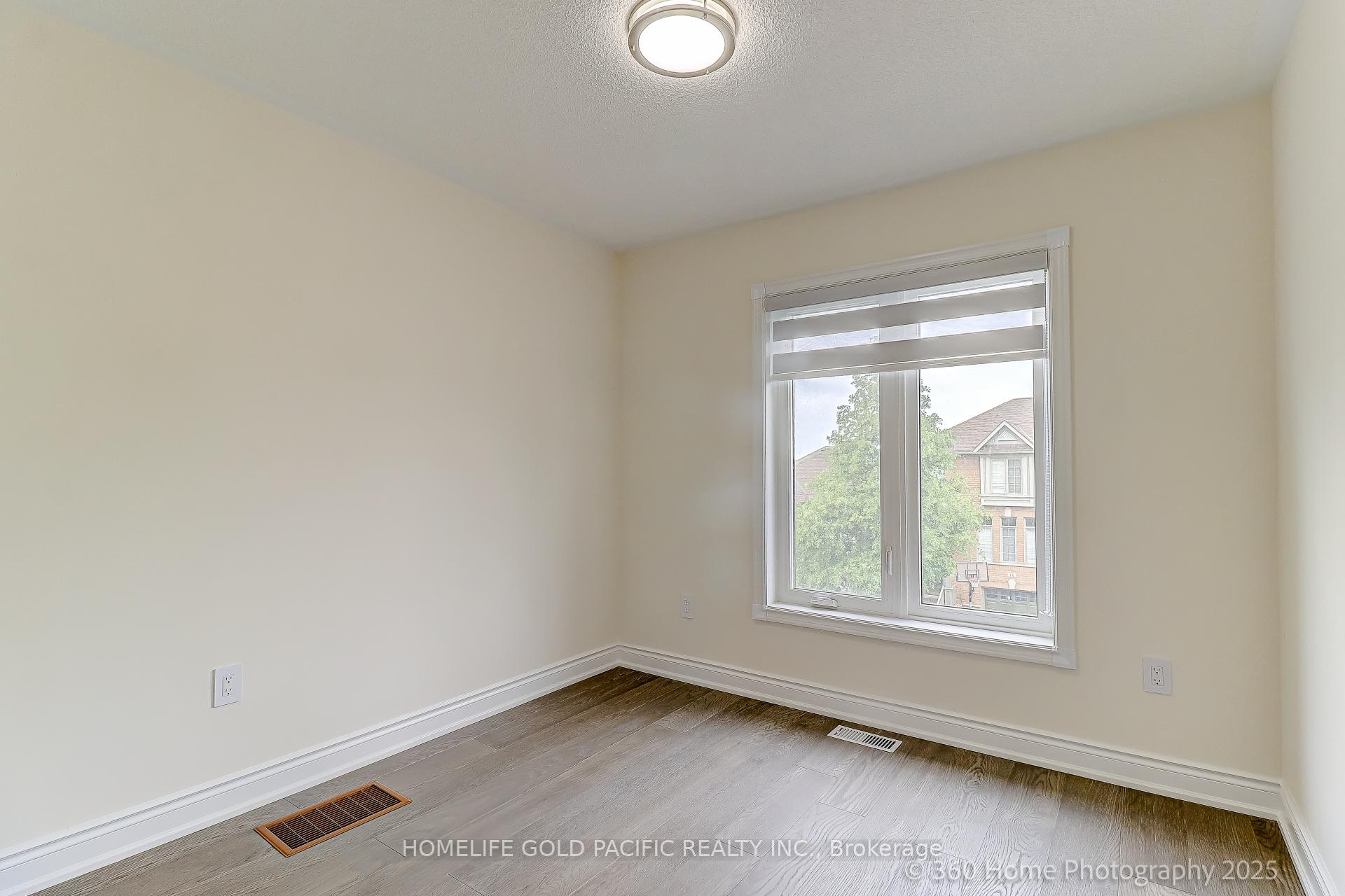 Photo 19 of 17 Mccaul Street, Markham, Berczy — HOMEH