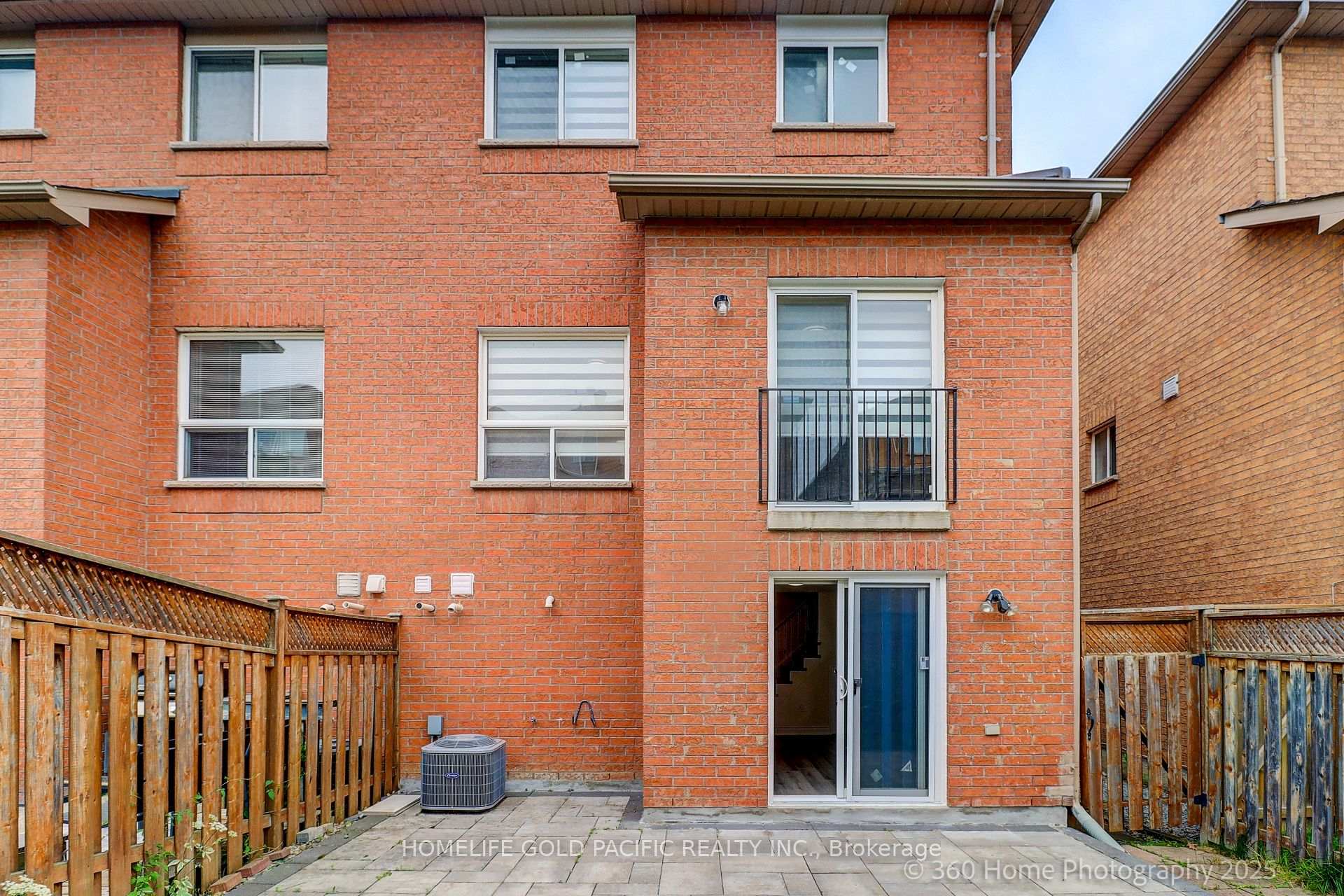 Photo 25 of 17 Mccaul Street, Markham, Berczy — HOMEH