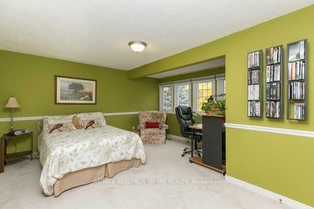 Photo 13 of 17 Longwater Chase, Markham, Unionville — HOMEH