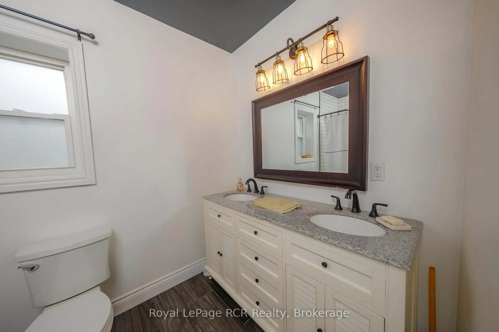 Photo 10 of 524 Rose Street, Huron-Kinloss, Lucknow — HOMEH