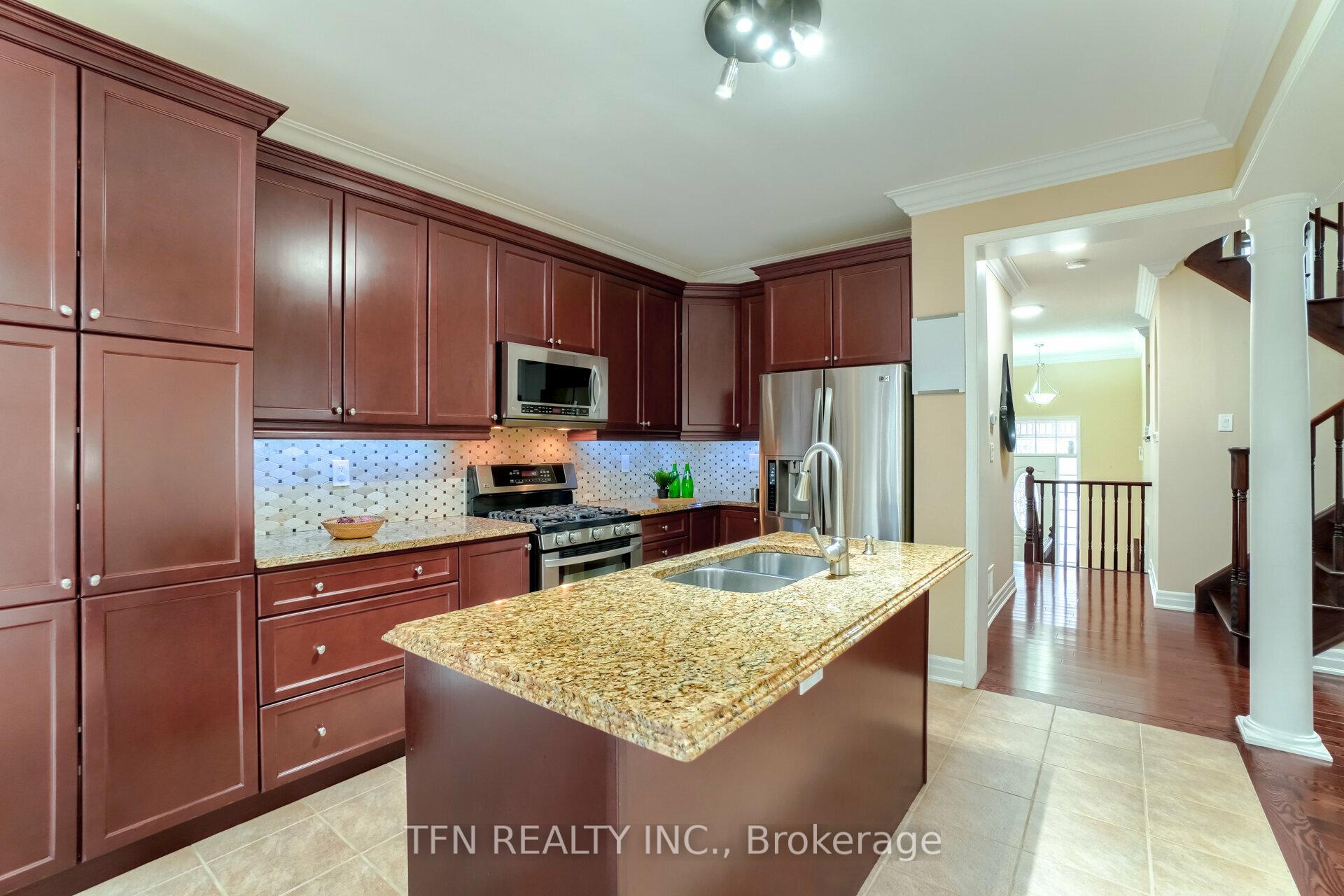 Photo 6 of 327 Pringle Avenue, Milton, Scott — HOMEH