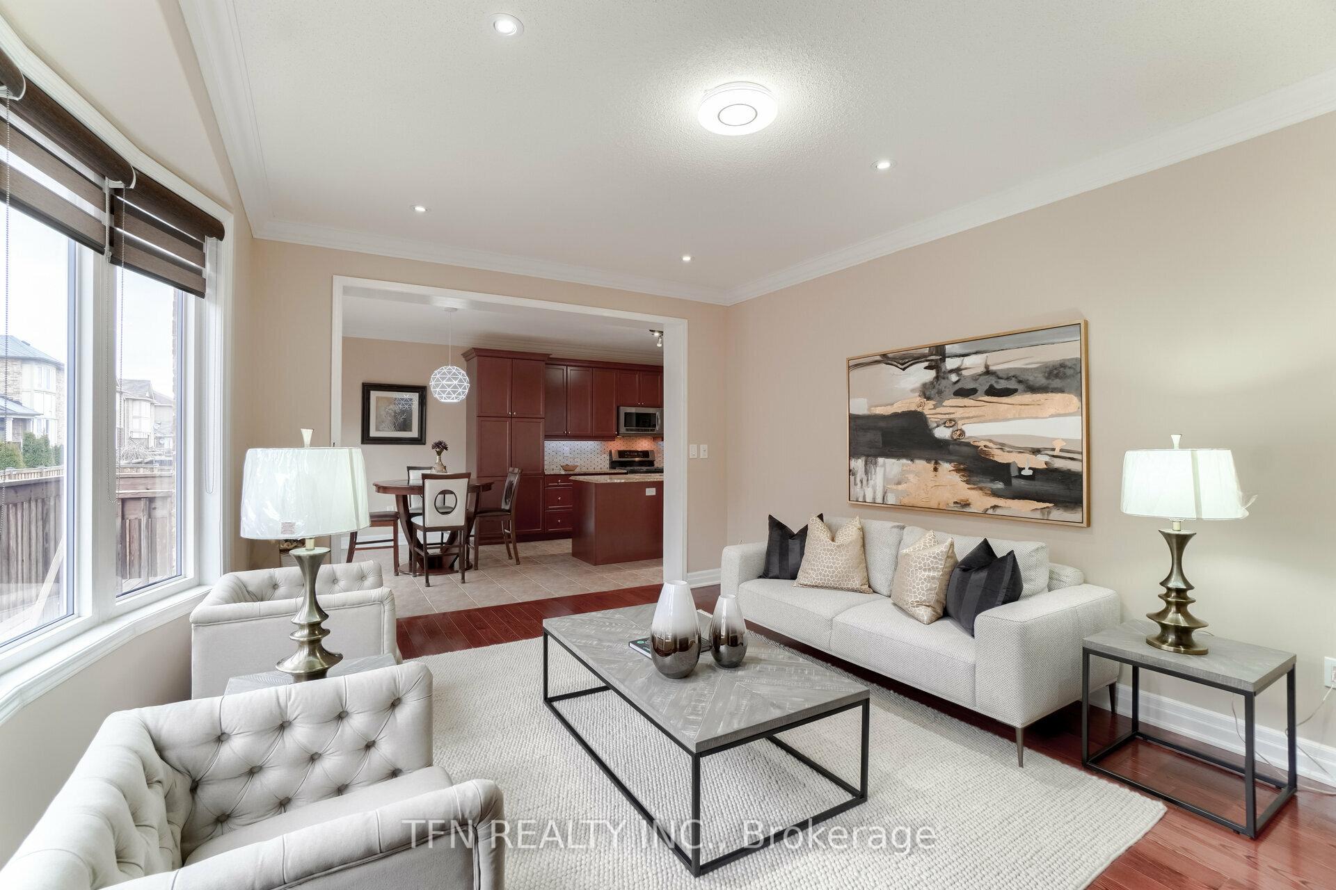 Photo 13 of 327 Pringle Avenue, Milton, Scott — HOMEH