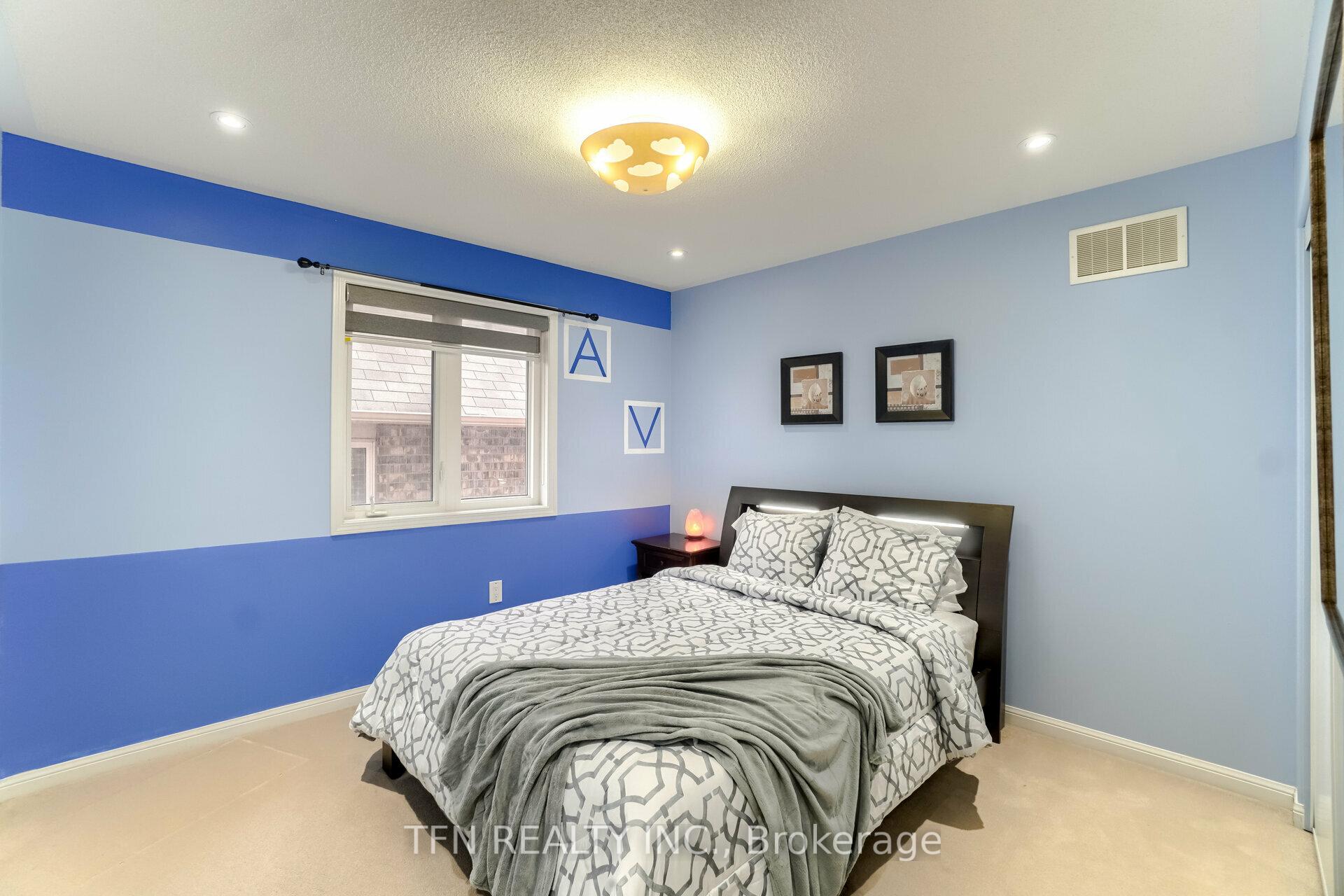 Photo 31 of 327 Pringle Avenue, Milton, Scott — HOMEH