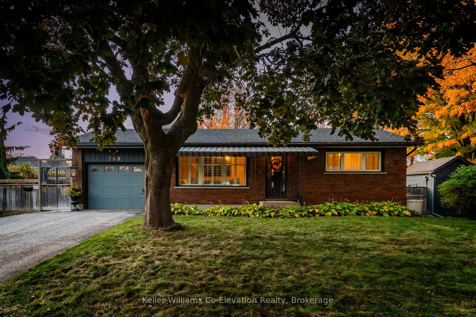 Photo 3 of 768 Bay Street, Midland — HOMEH