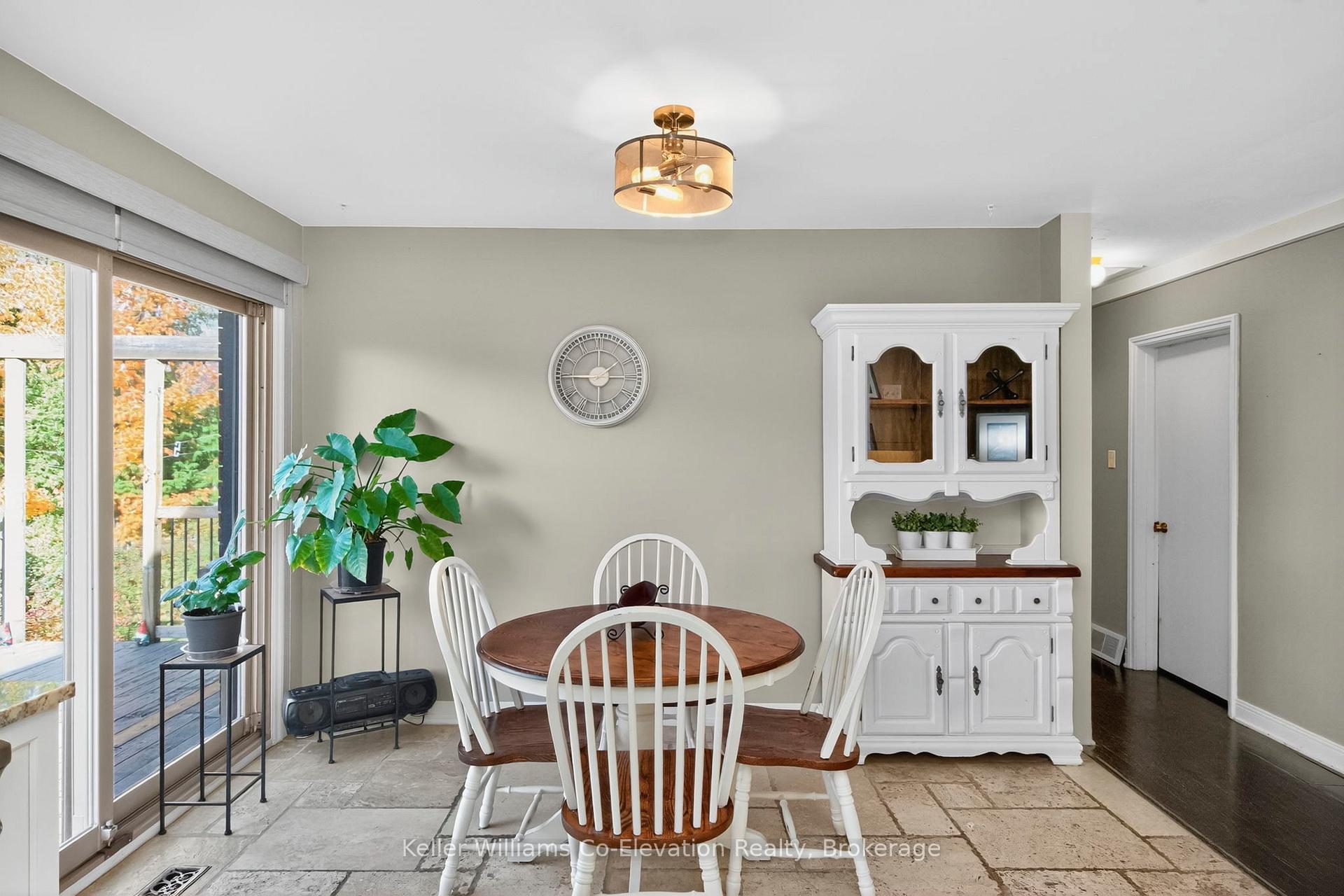 Photo 12 of 768 Bay Street, Midland — HOMEH