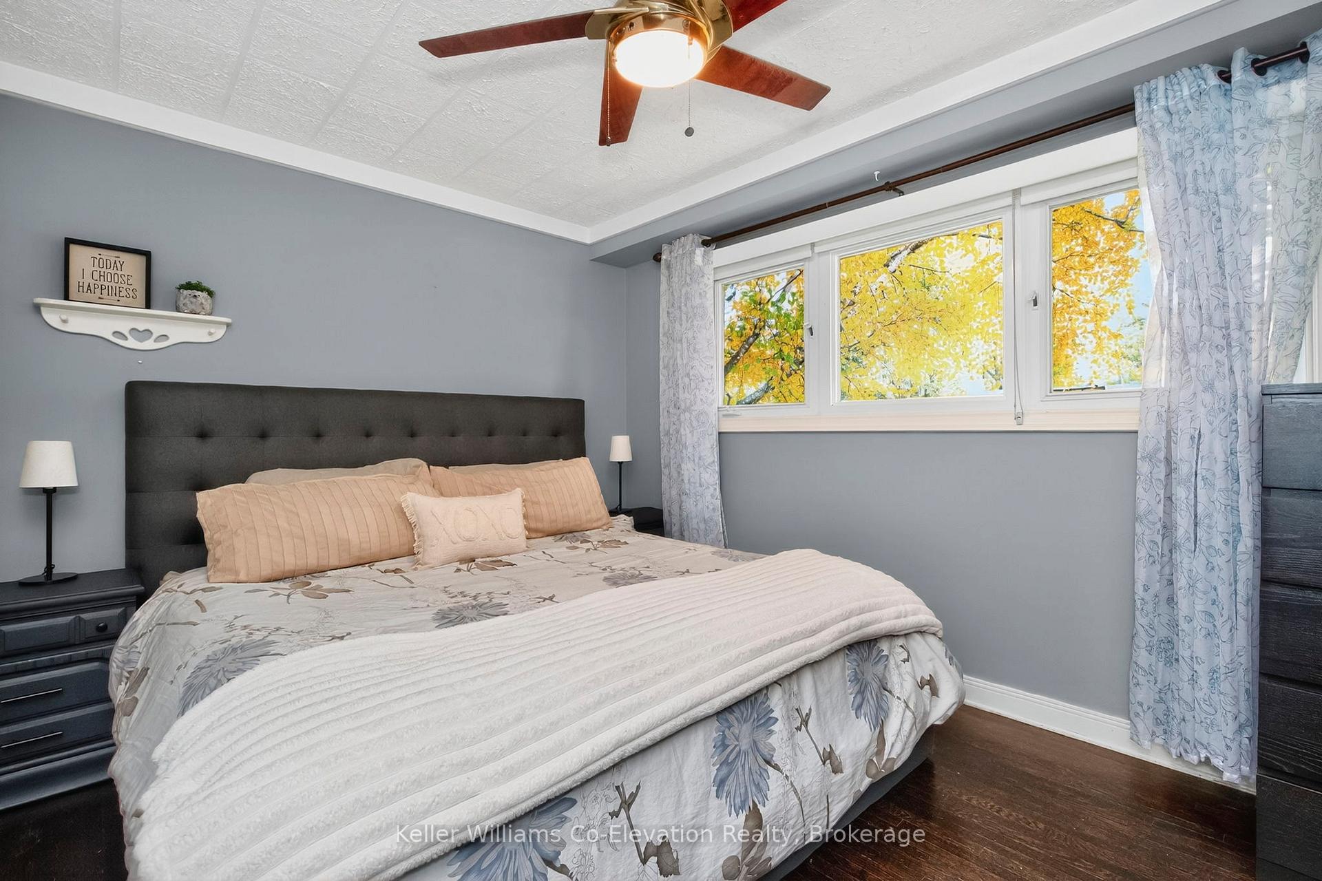 Photo 15 of 768 Bay Street, Midland — HOMEH