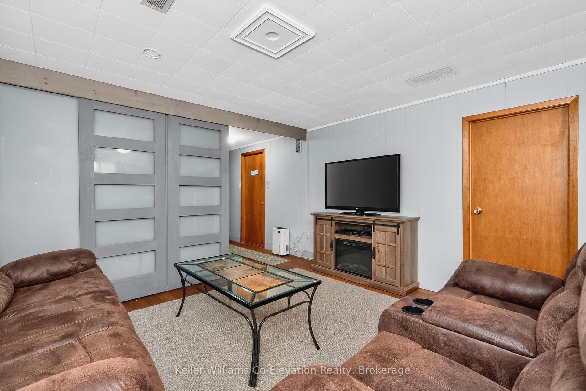 Photo 20 of 768 Bay Street, Midland — HOMEH
