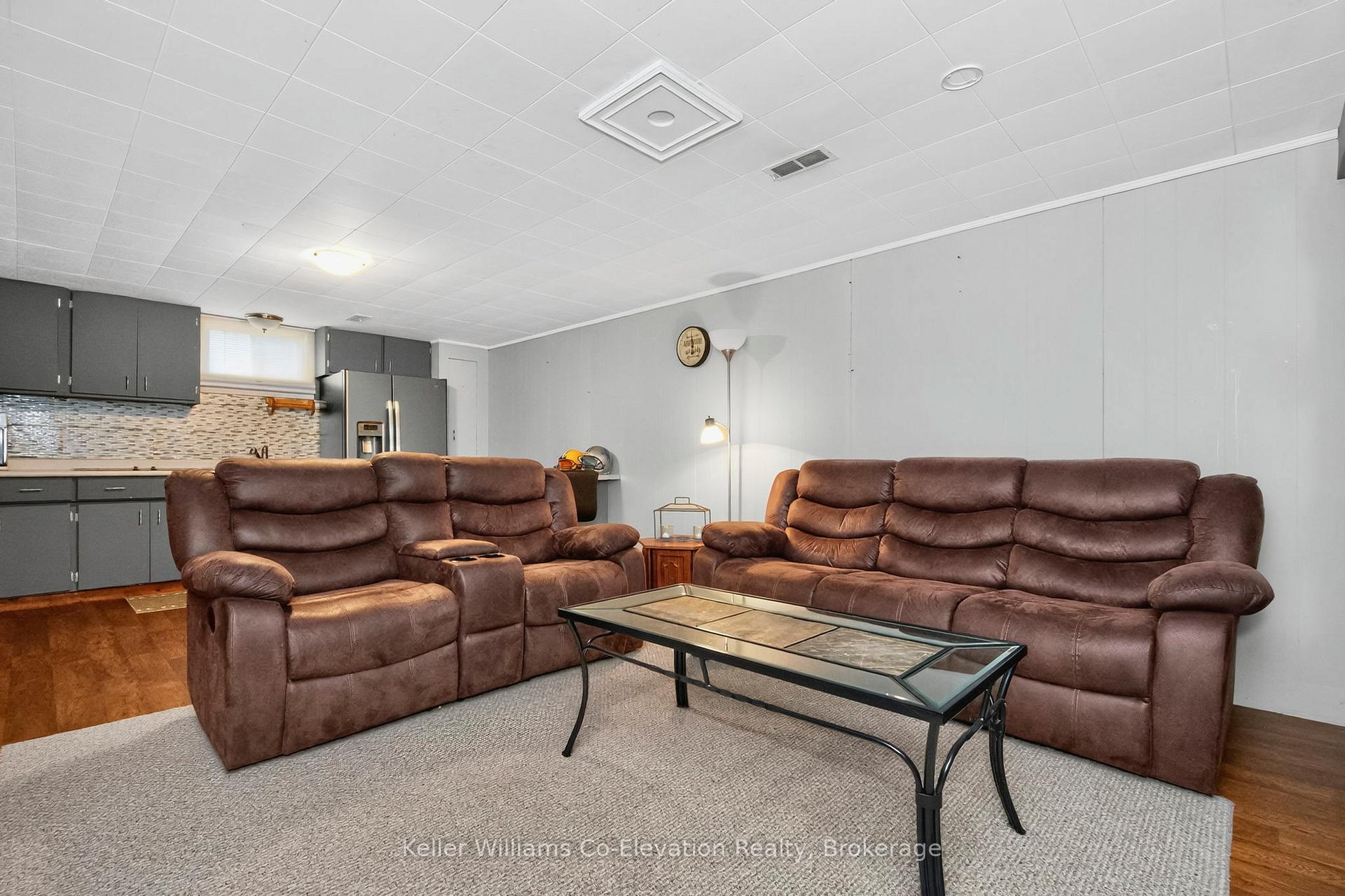 Photo 21 of 768 Bay Street, Midland — HOMEH