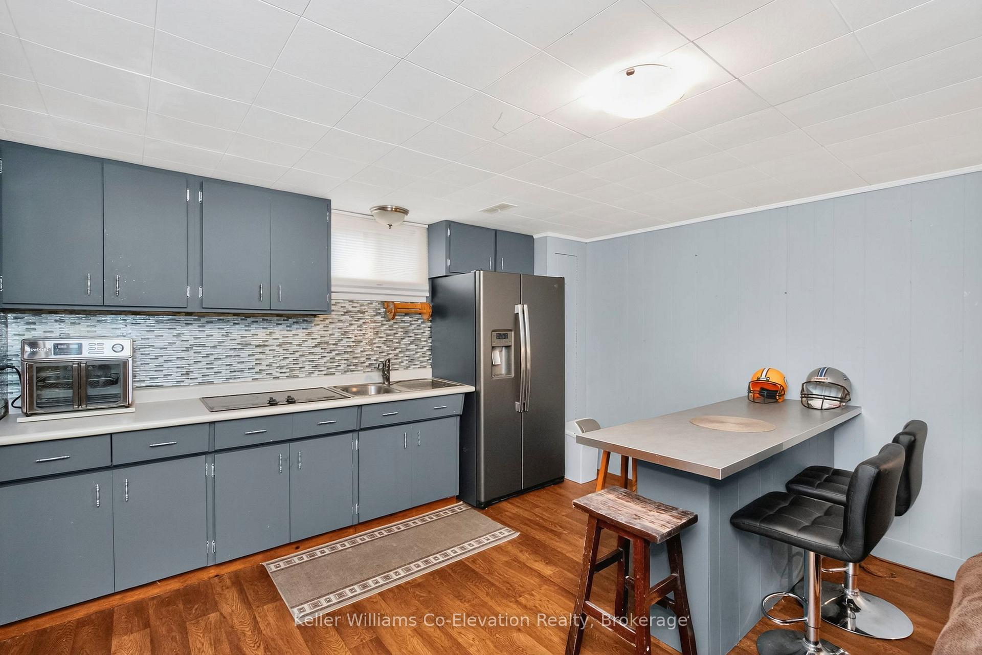 Photo 22 of 768 Bay Street, Midland — HOMEH