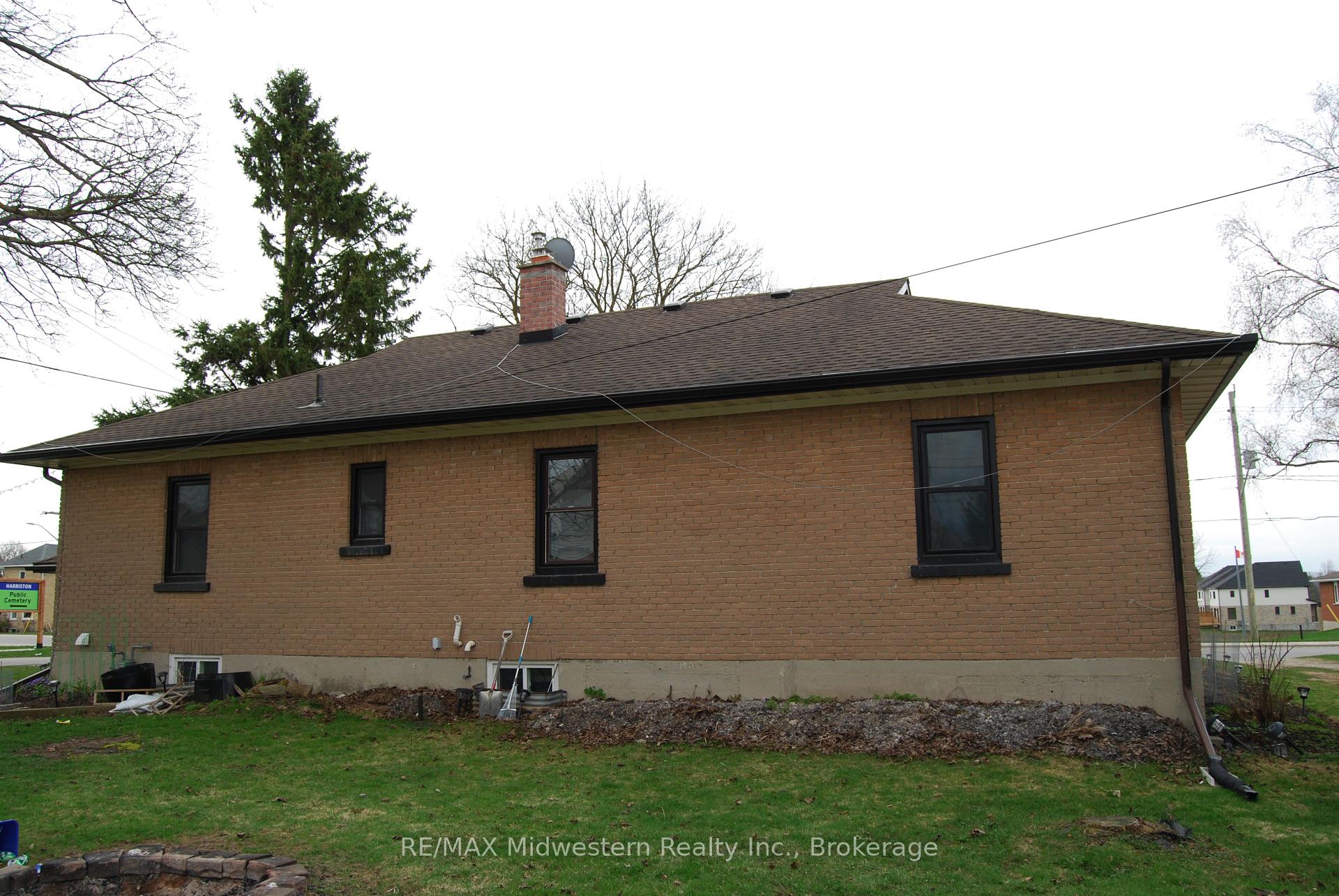 Photo 3 of 281 Elora Street S, Minto — HOMEH