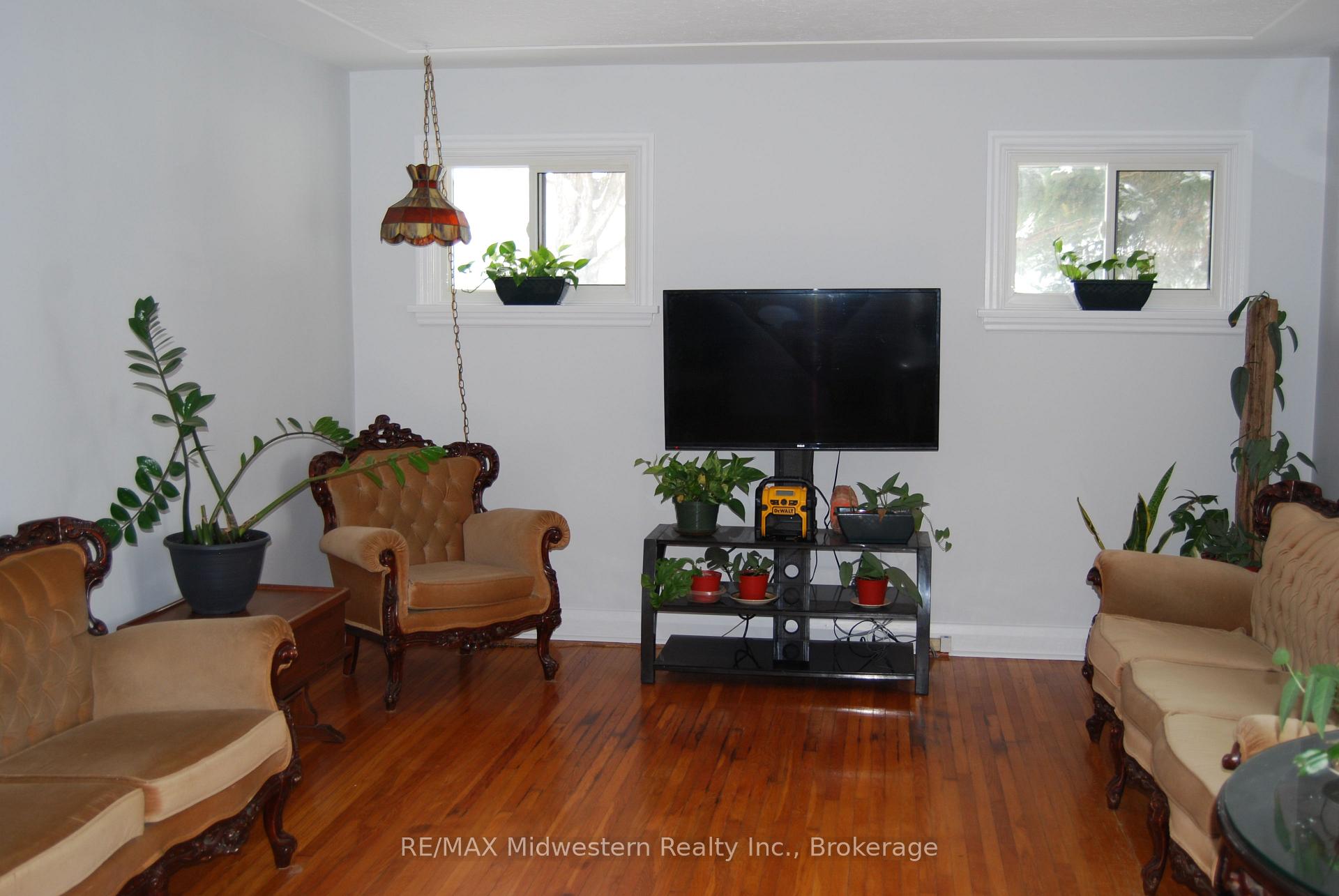 Photo 5 of 281 Elora Street S, Minto — HOMEH