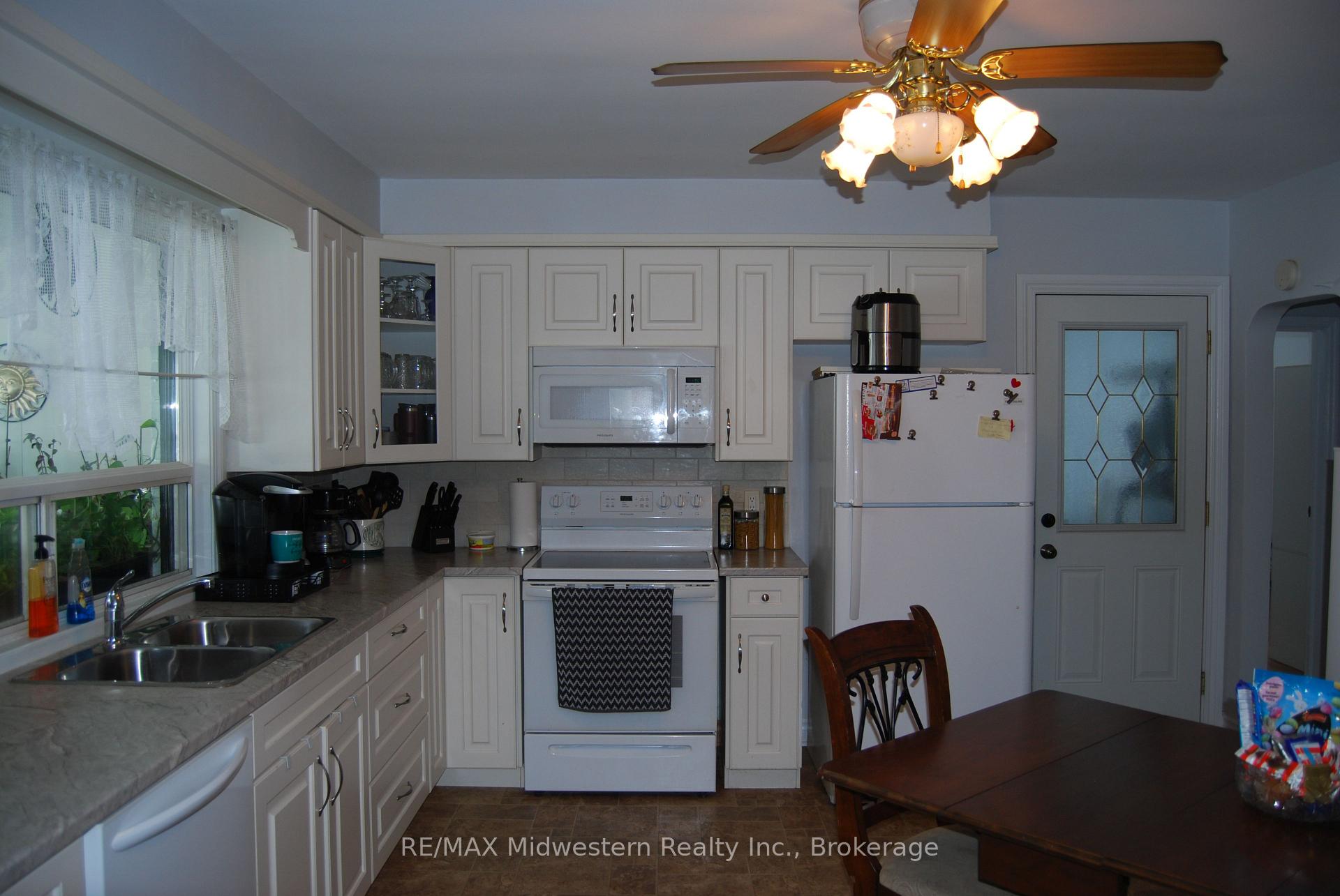 Photo 8 of 281 Elora Street S, Minto — HOMEH