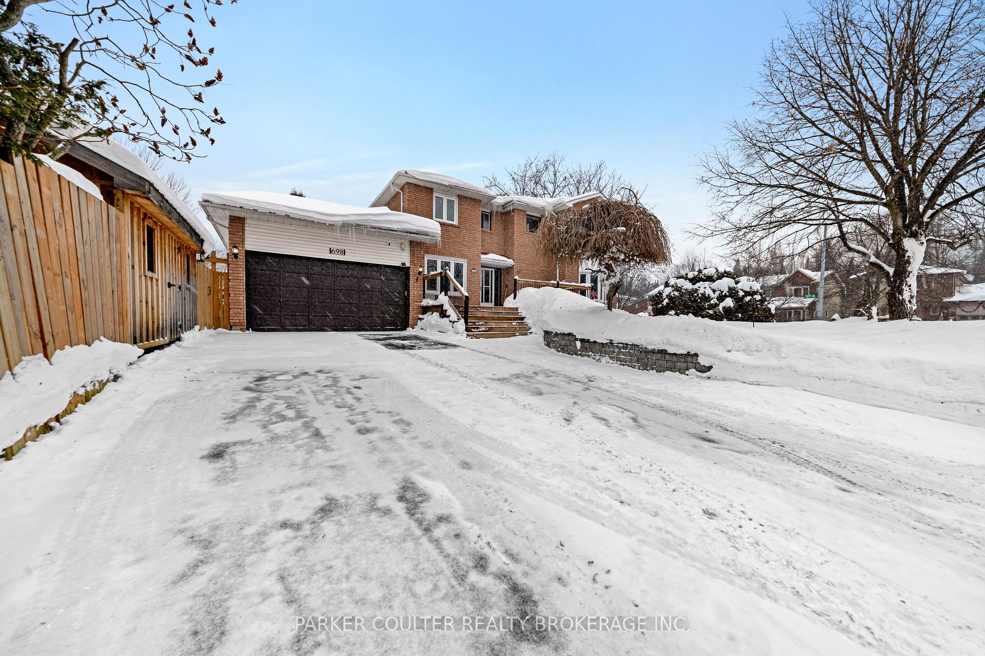 Photo 2 of 698 Candaras Street, Innisfil, Alcona — HOMEH