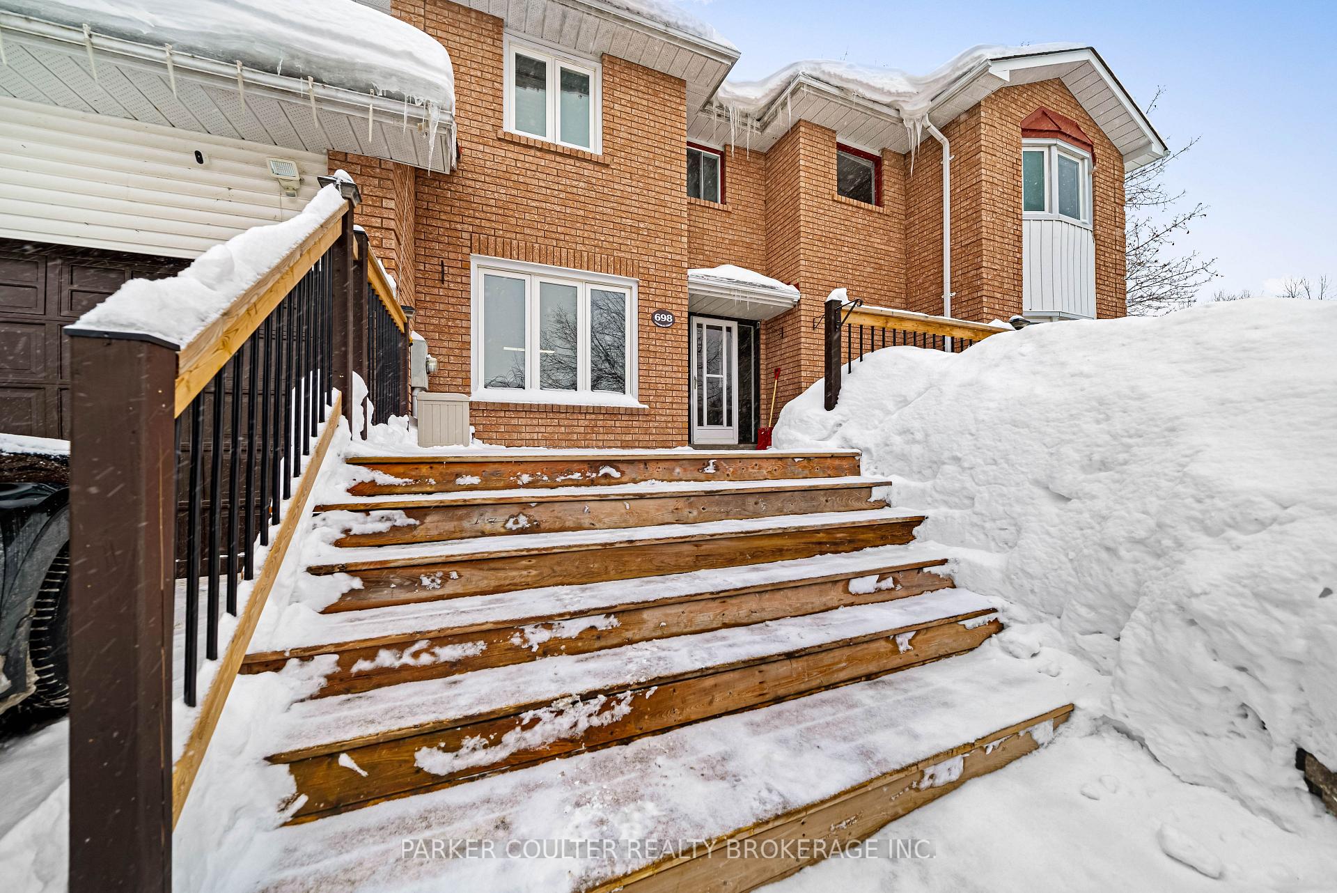 Photo 5 of 698 Candaras Street, Innisfil, Alcona — HOMEH