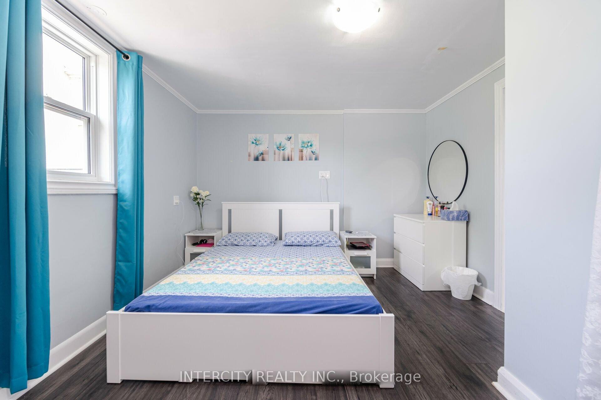 Photo 14 of 231 Lawrence Avenue, Kitchener — HOMEH