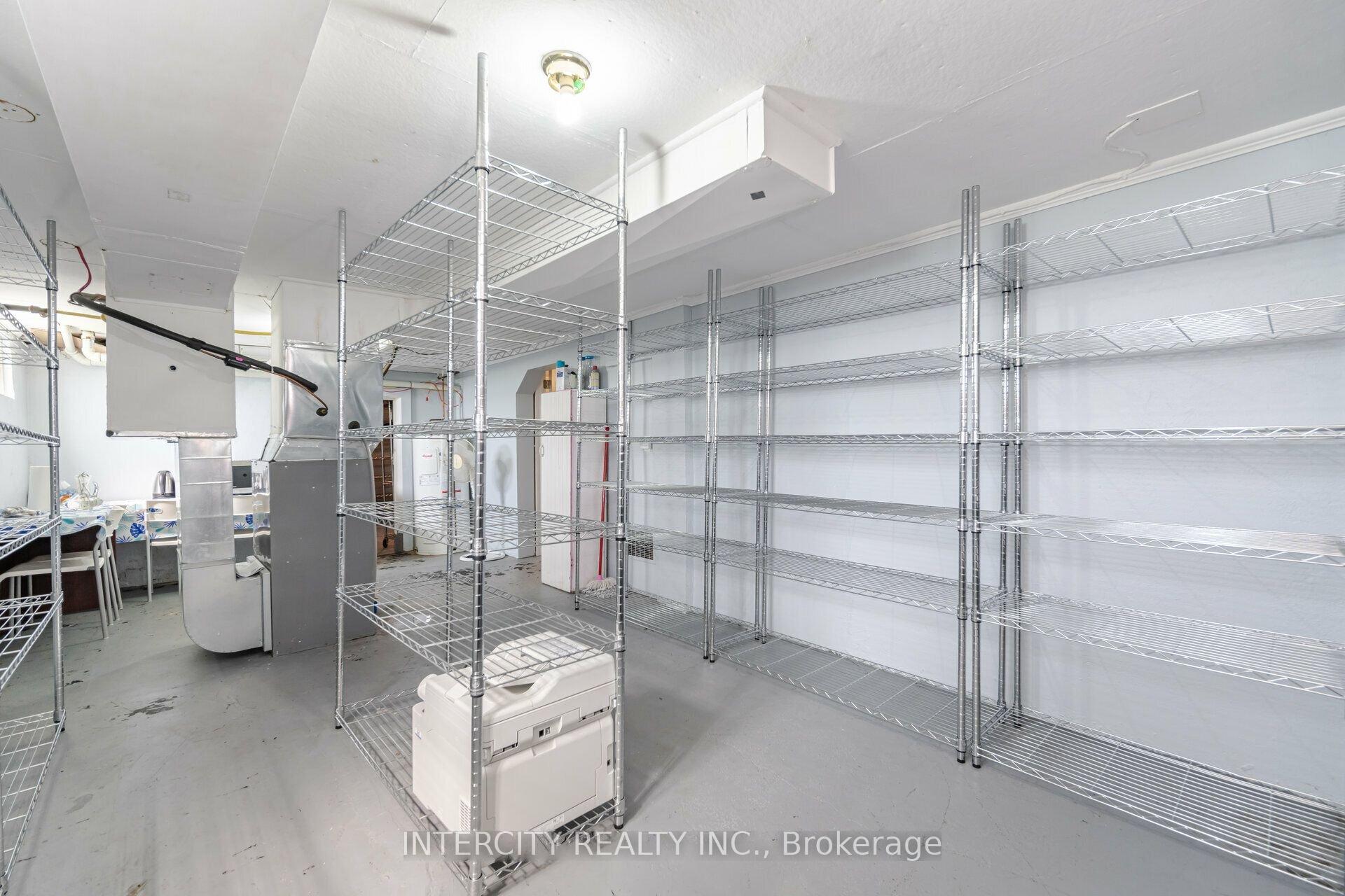 Photo 28 of 231 Lawrence Avenue, Kitchener — HOMEH