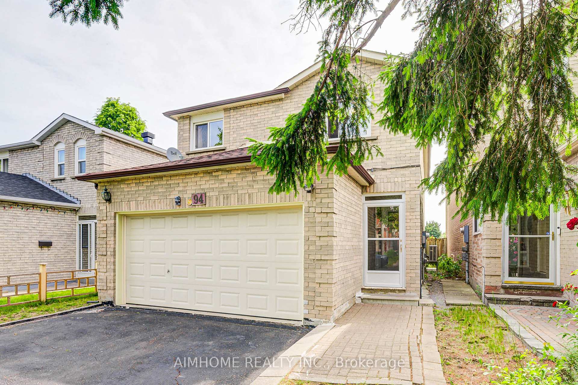 Photo 2 of 94 Northolt Crescent, Markham, Milliken Mills East — HOMEH