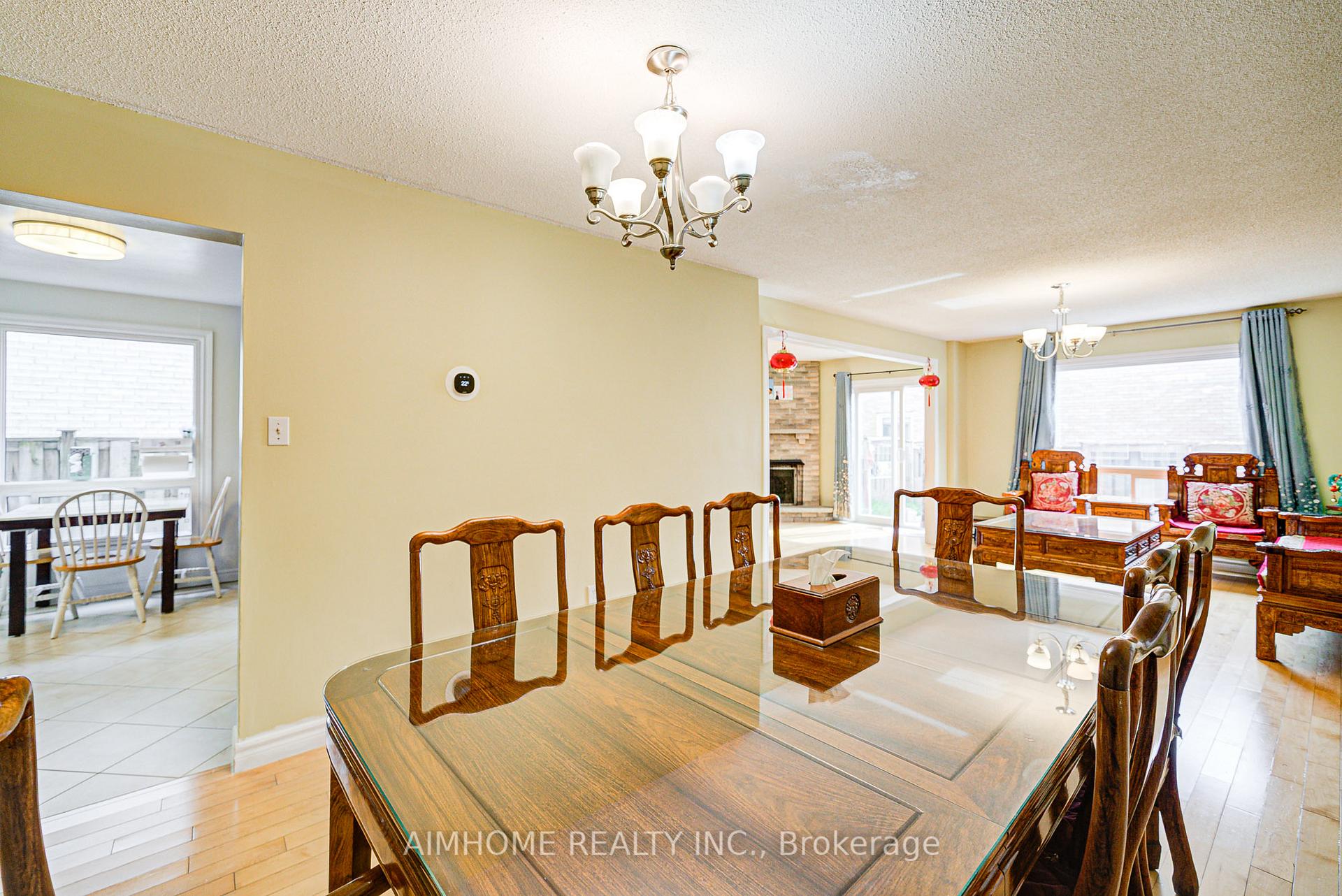 Photo 7 of 94 Northolt Crescent, Markham, Milliken Mills East — HOMEH