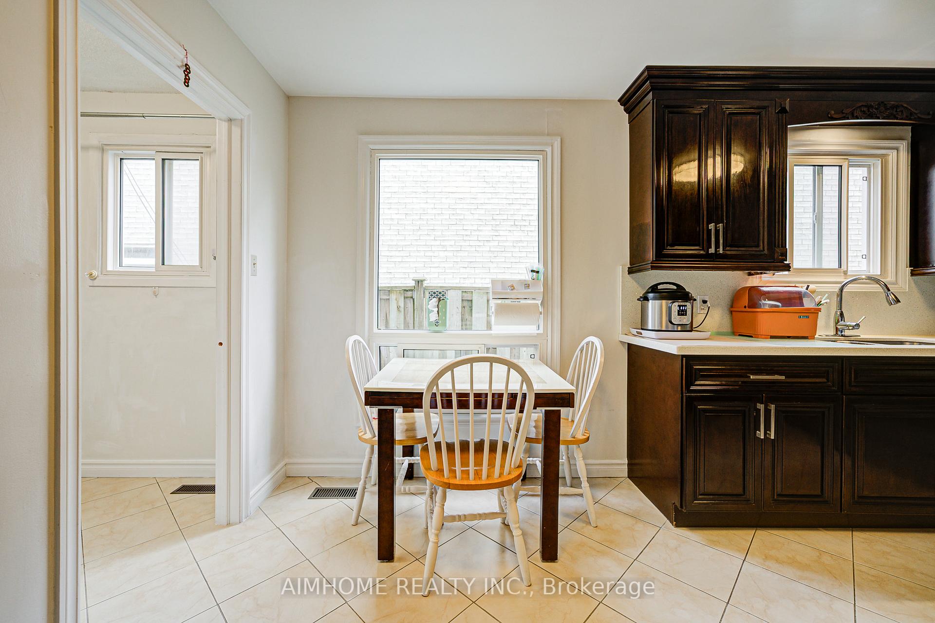 Photo 17 of 94 Northolt Crescent, Markham, Milliken Mills East — HOMEH