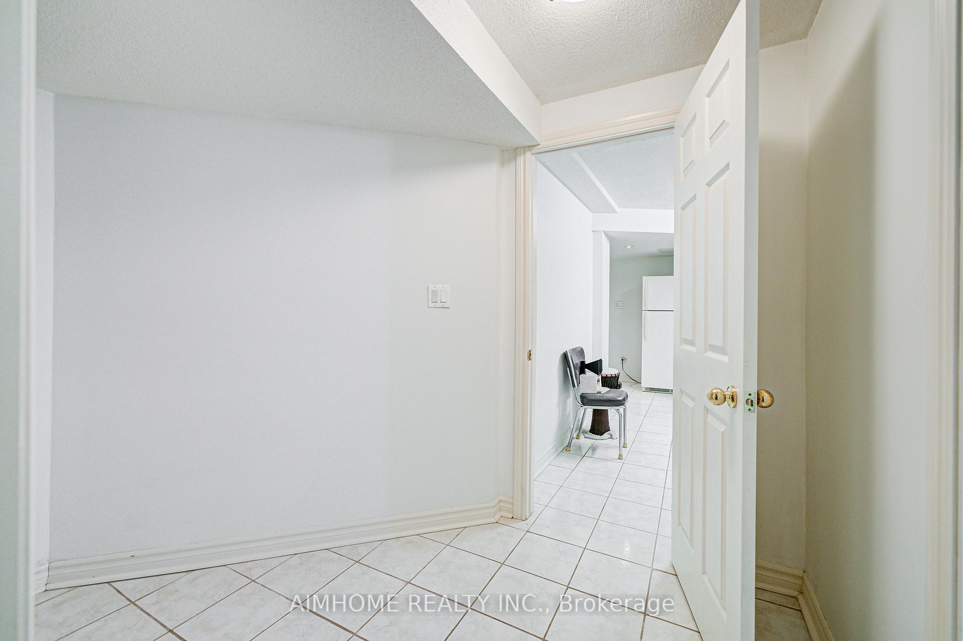 Photo 41 of 94 Northolt Crescent, Markham, Milliken Mills East — HOMEH