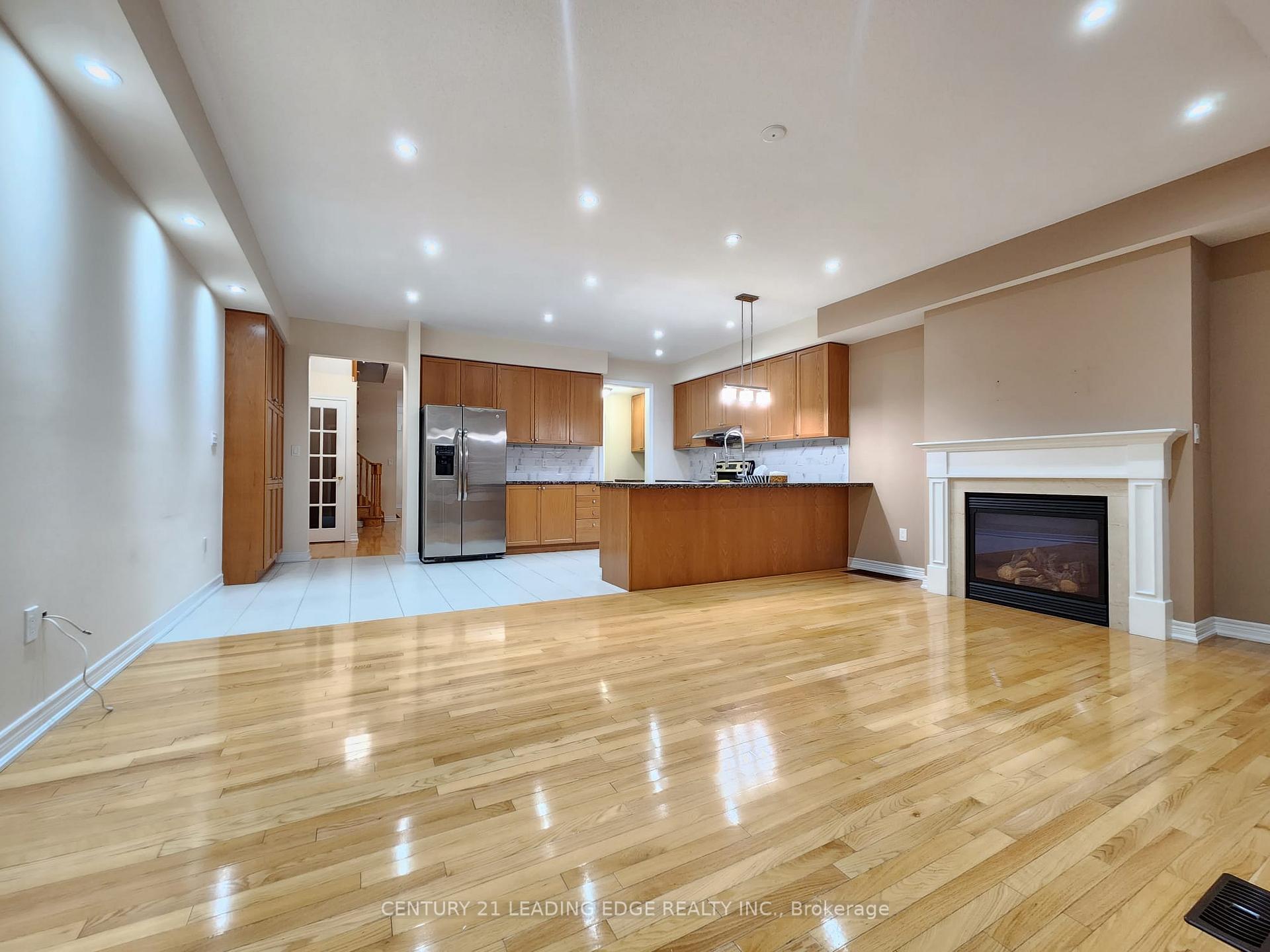 Photo 4 of 10504 Victoria Square Boulevard, Markham, Cathedraltown — HOMEH