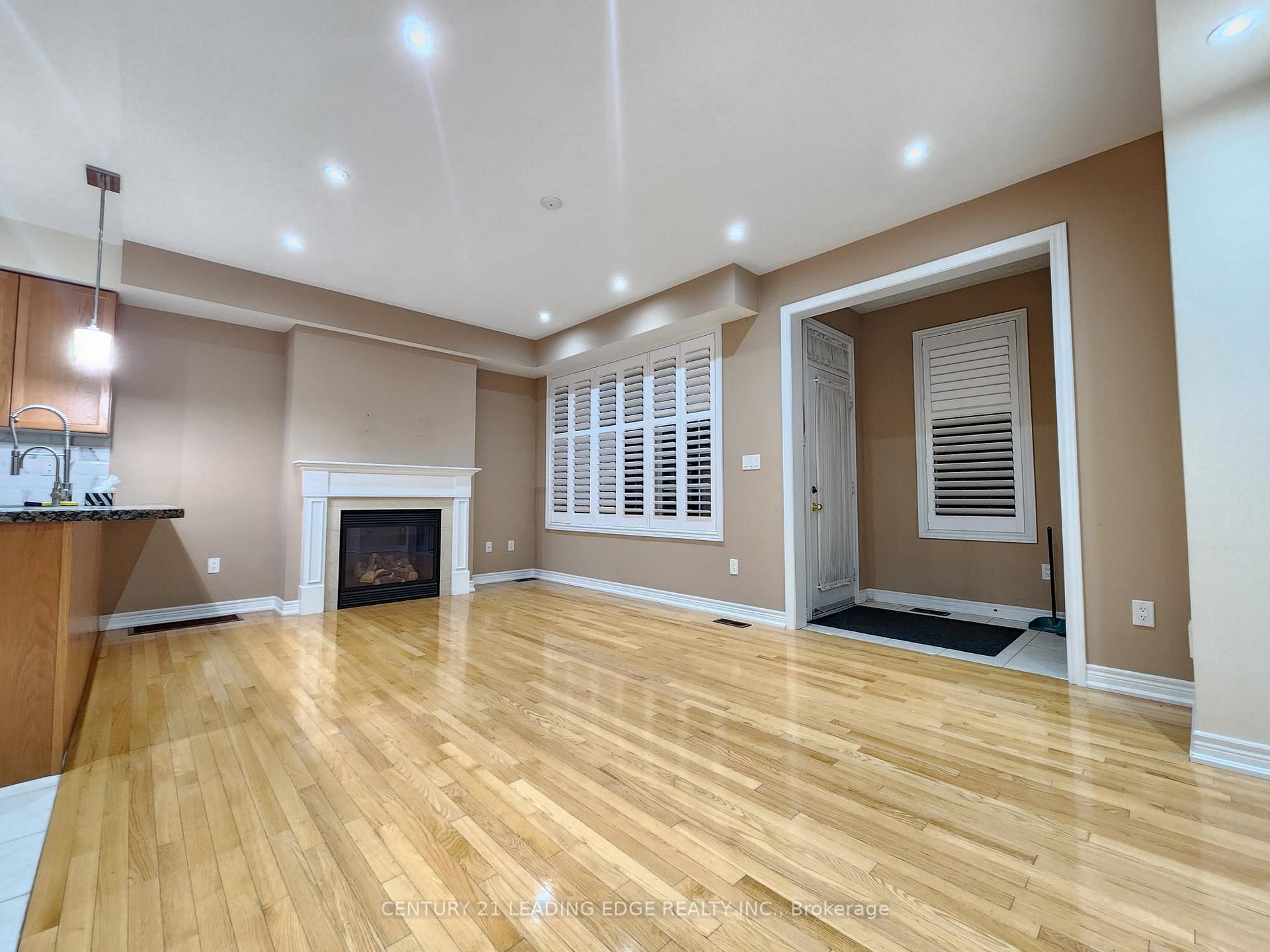 Photo 5 of 10504 Victoria Square Boulevard, Markham, Cathedraltown — HOMEH