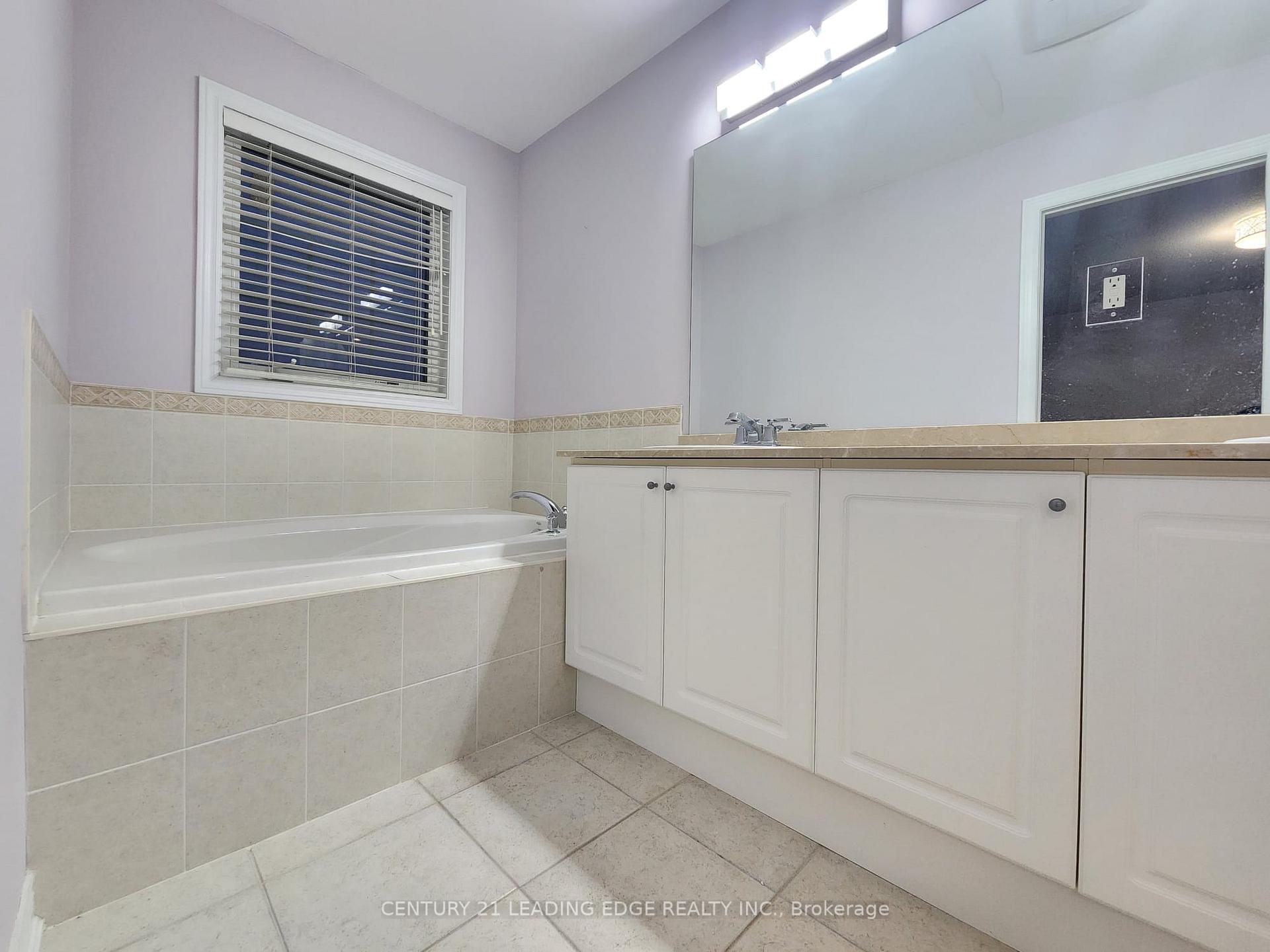 Photo 9 of 10504 Victoria Square Boulevard, Markham, Cathedraltown — HOMEH
