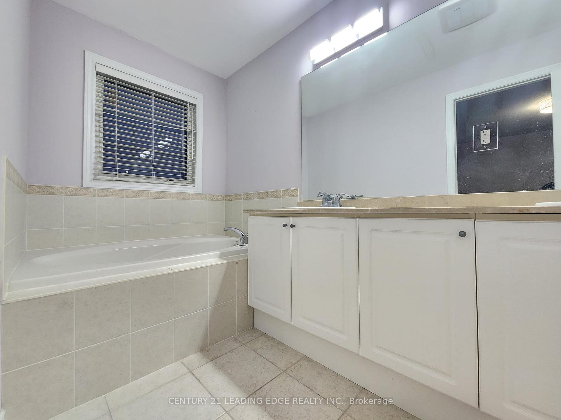Photo 11 of 10504 Victoria Square Boulevard, Markham, Cathedraltown — HOMEH
