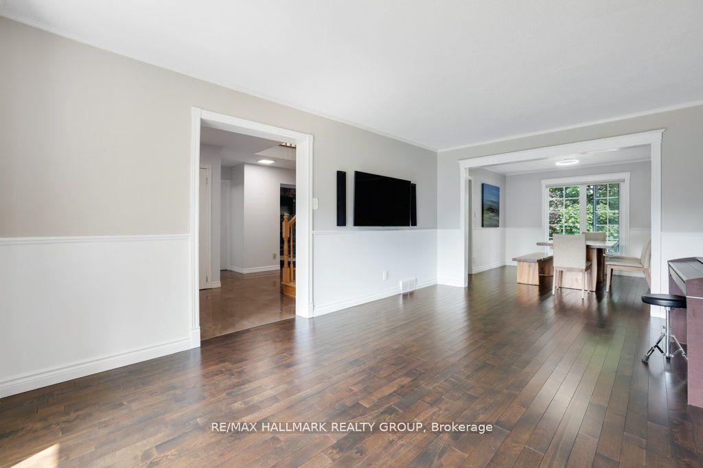 Photo 10 of 36 Drainie Drive, Ottawa, Kanata - Katimavik — HOMEH