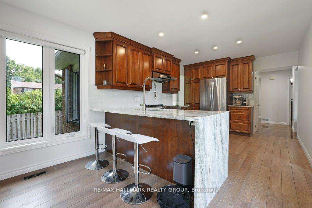Photo 15 of 36 Drainie Drive, Ottawa, Kanata - Katimavik — HOMEH