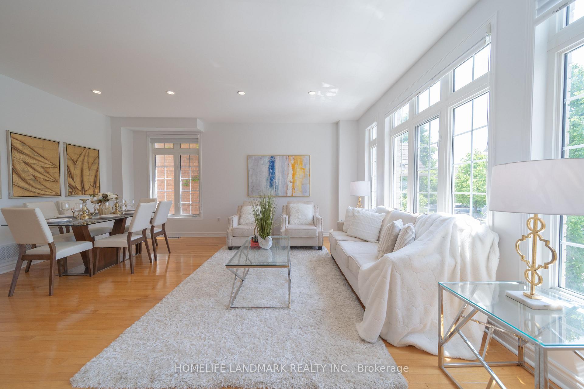 Photo 4 of 71 Orchard Hill Boulevard, Markham, Berczy — HOMEH