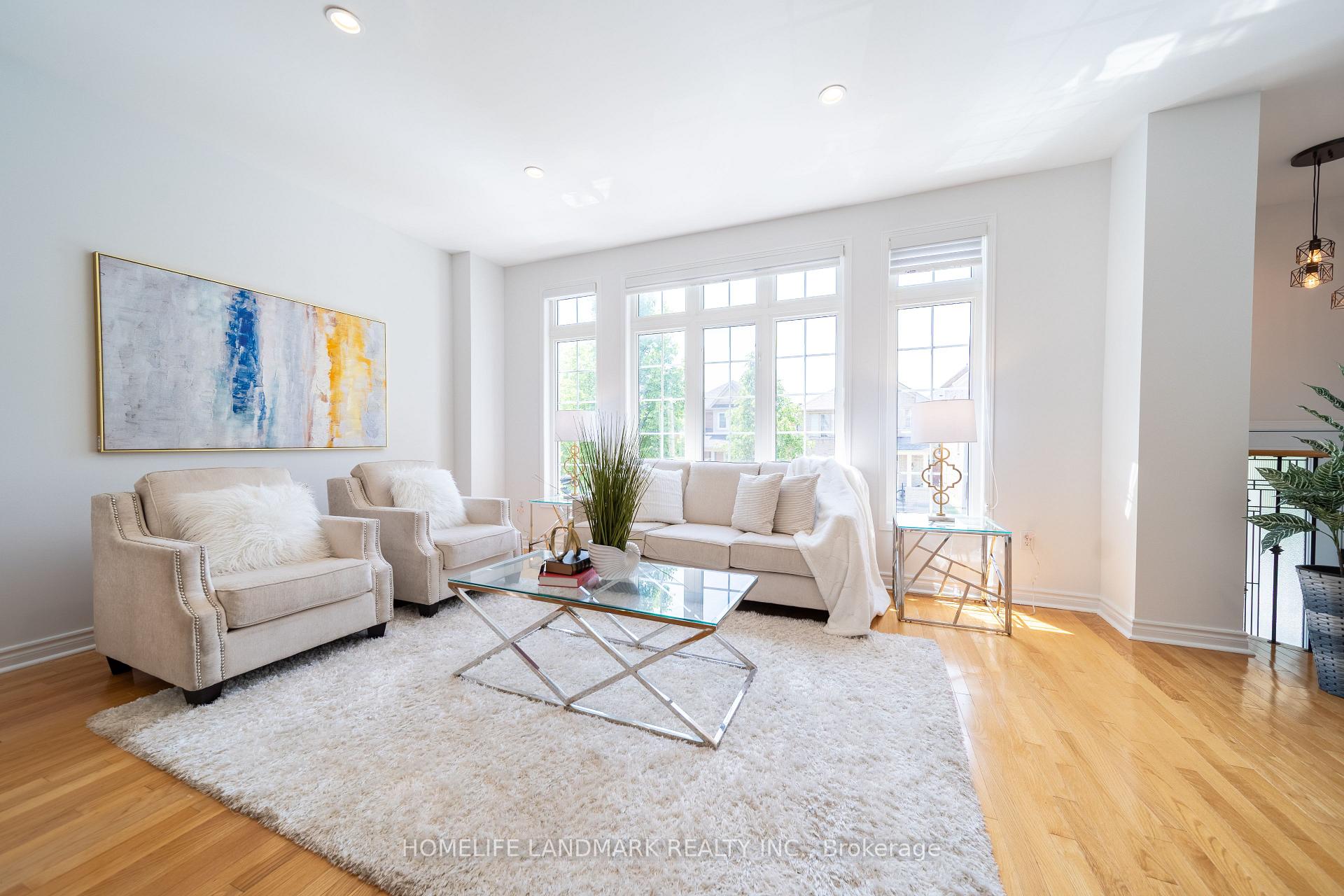 Photo 5 of 71 Orchard Hill Boulevard, Markham, Berczy — HOMEH