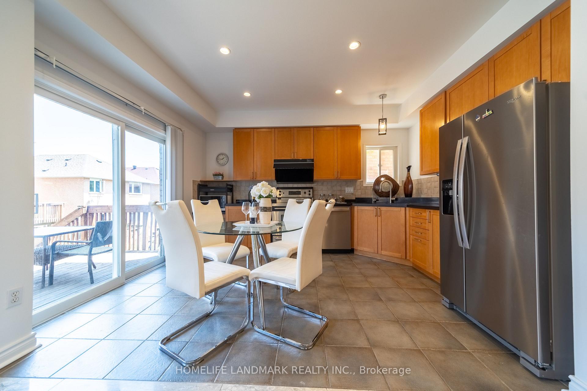 Photo 9 of 71 Orchard Hill Boulevard, Markham, Berczy — HOMEH
